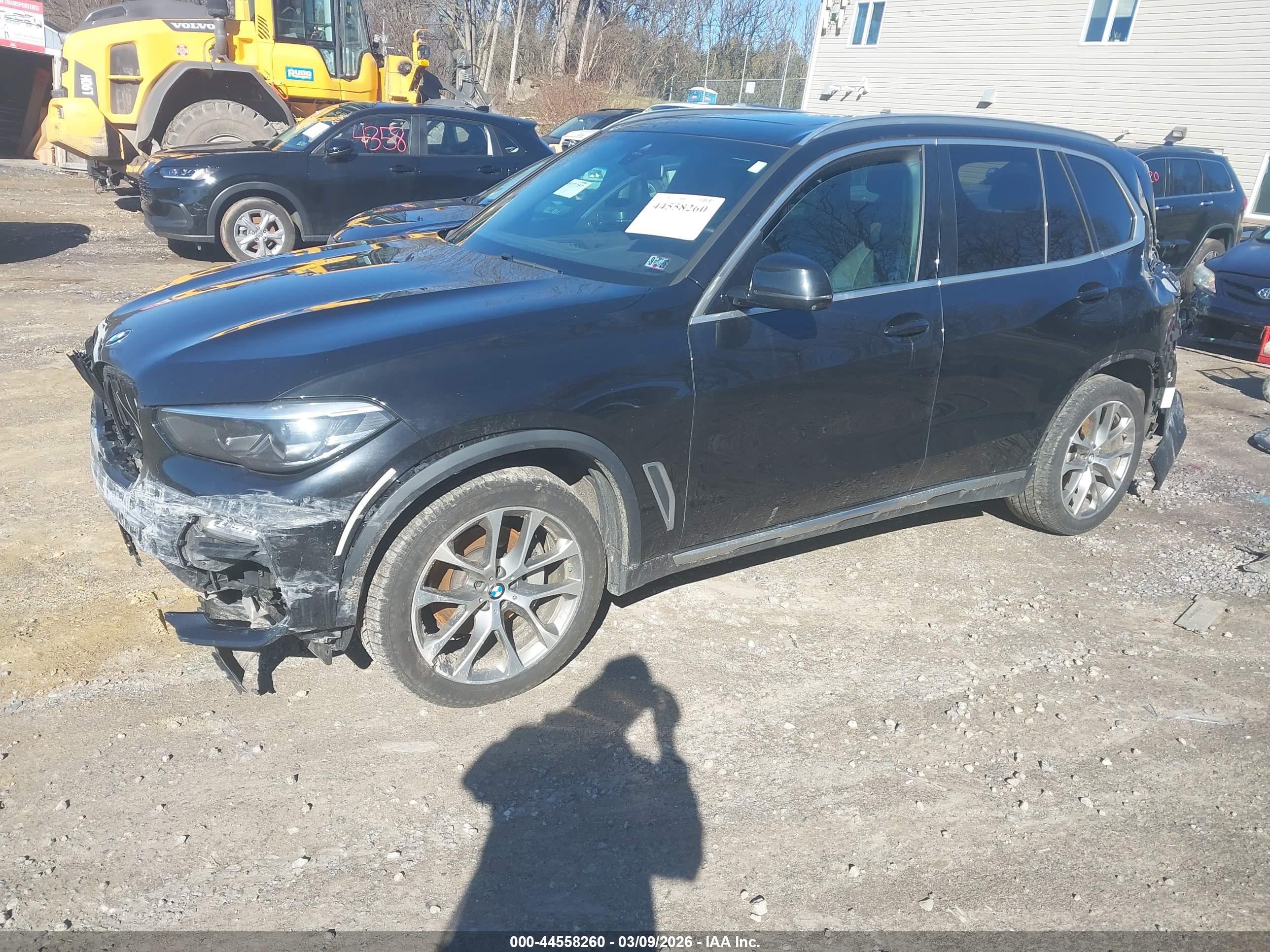 BMW X5 image 2