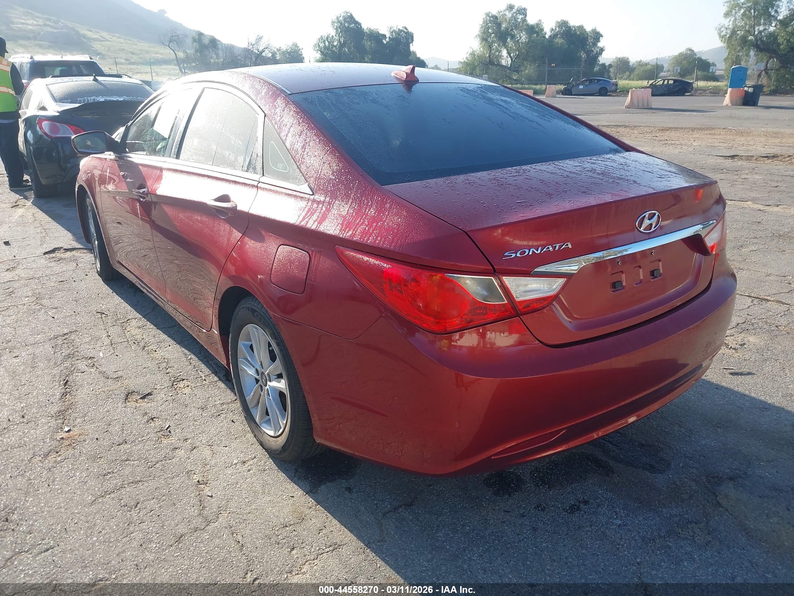 HYUNDAI SONATA image 3
