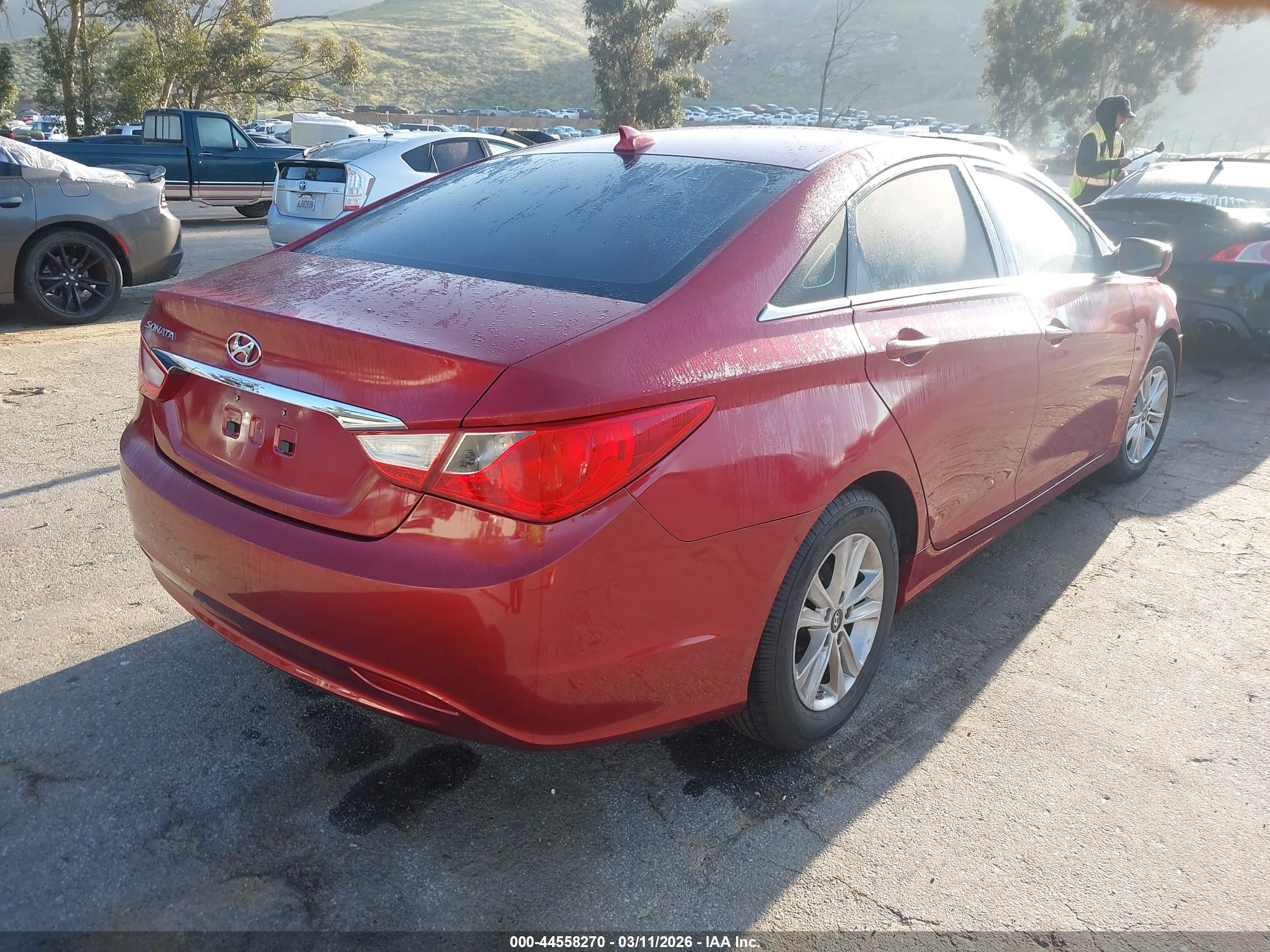 HYUNDAI SONATA image 4