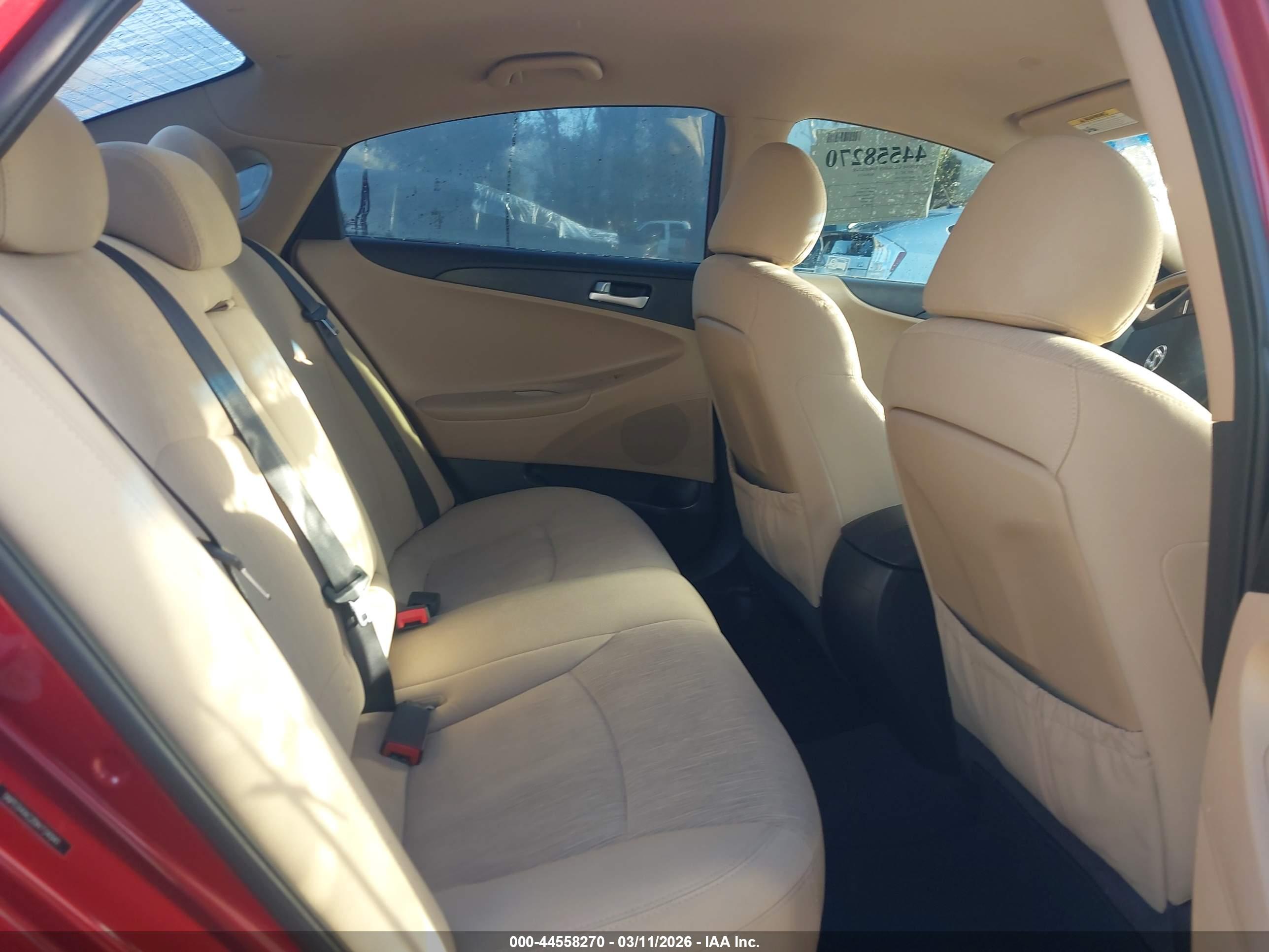 HYUNDAI SONATA image 8