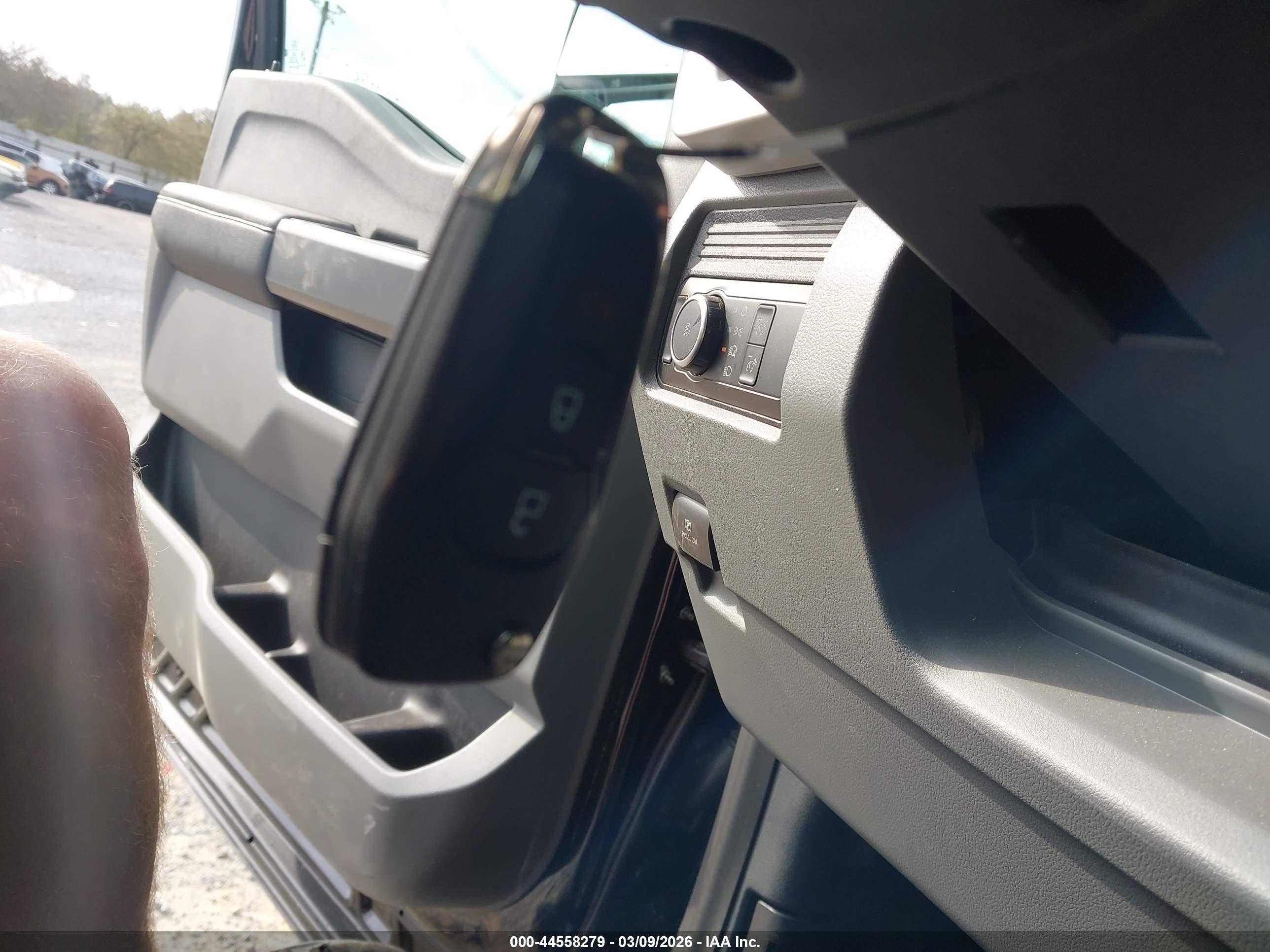 FORD F-250 image 11