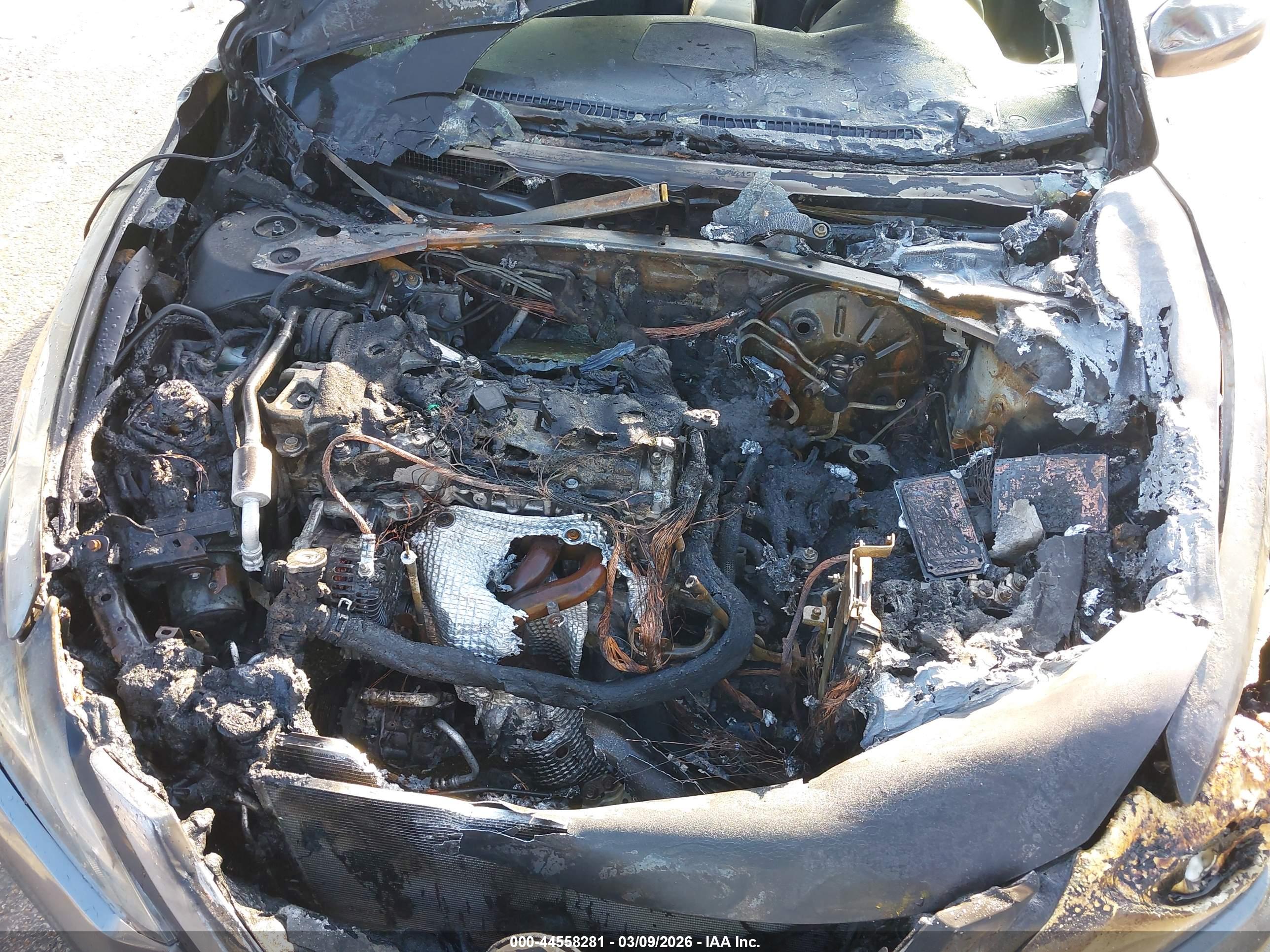 NISSAN ALTIMA image 10