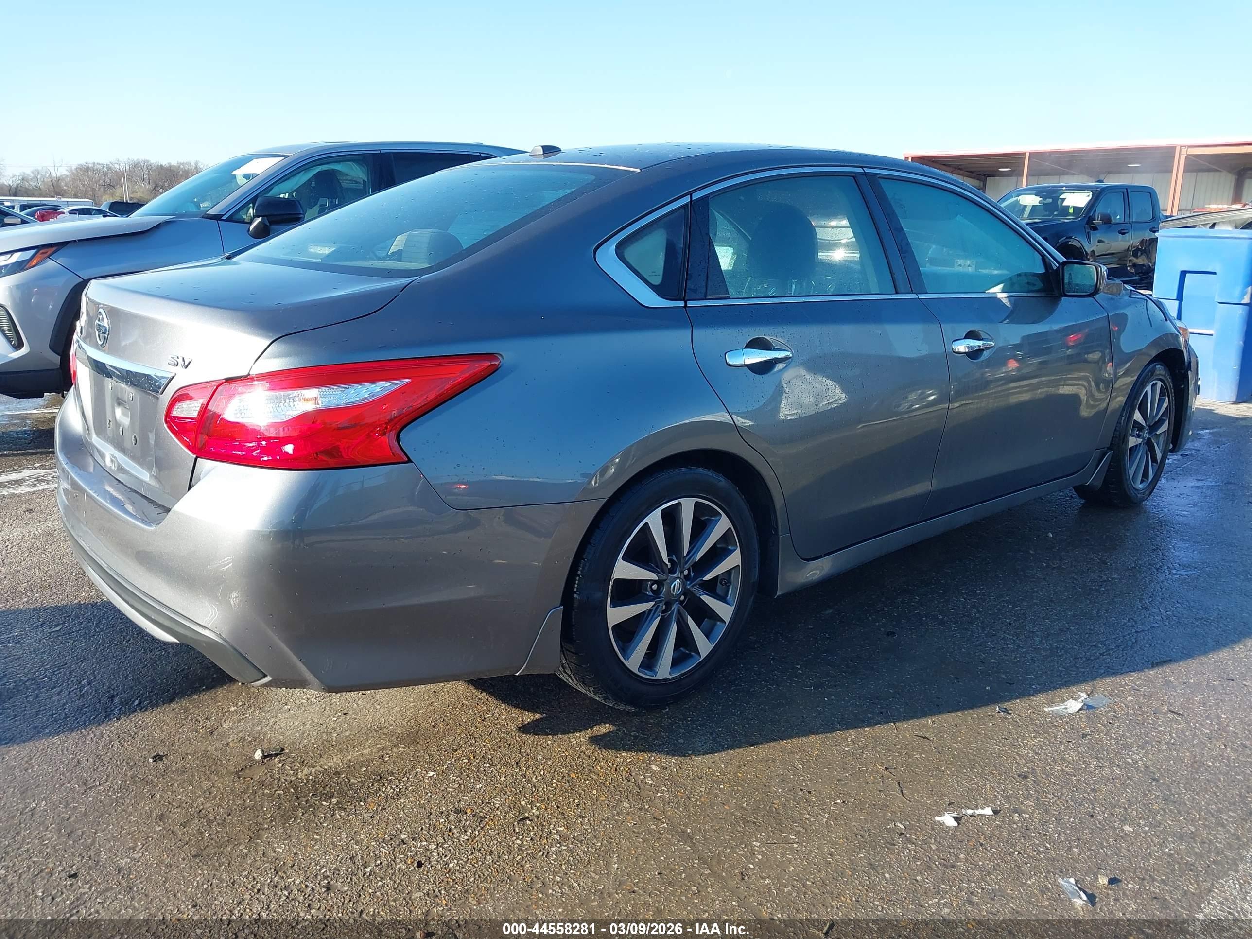 NISSAN ALTIMA image 4