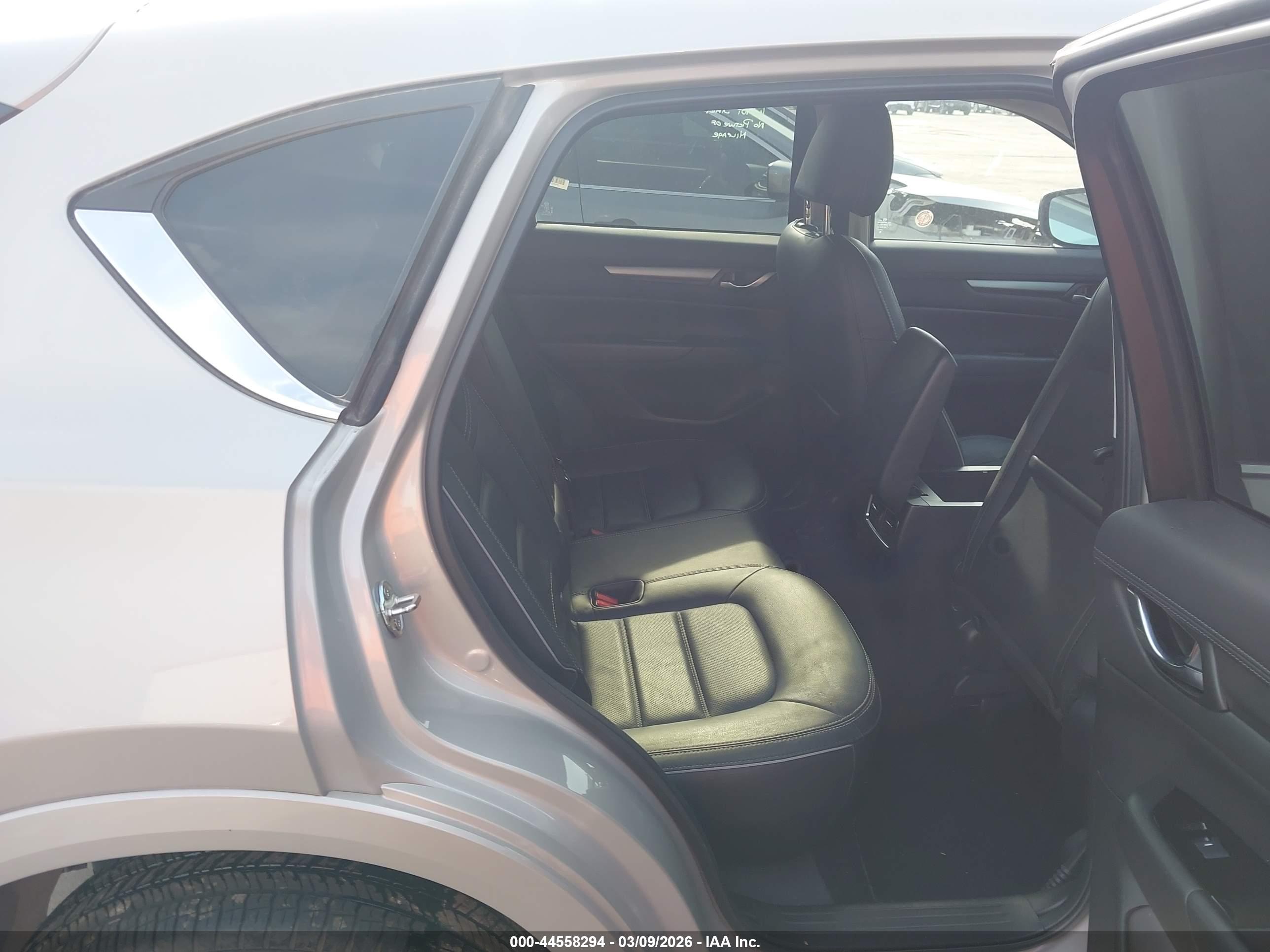 MAZDA CX-5 image 8