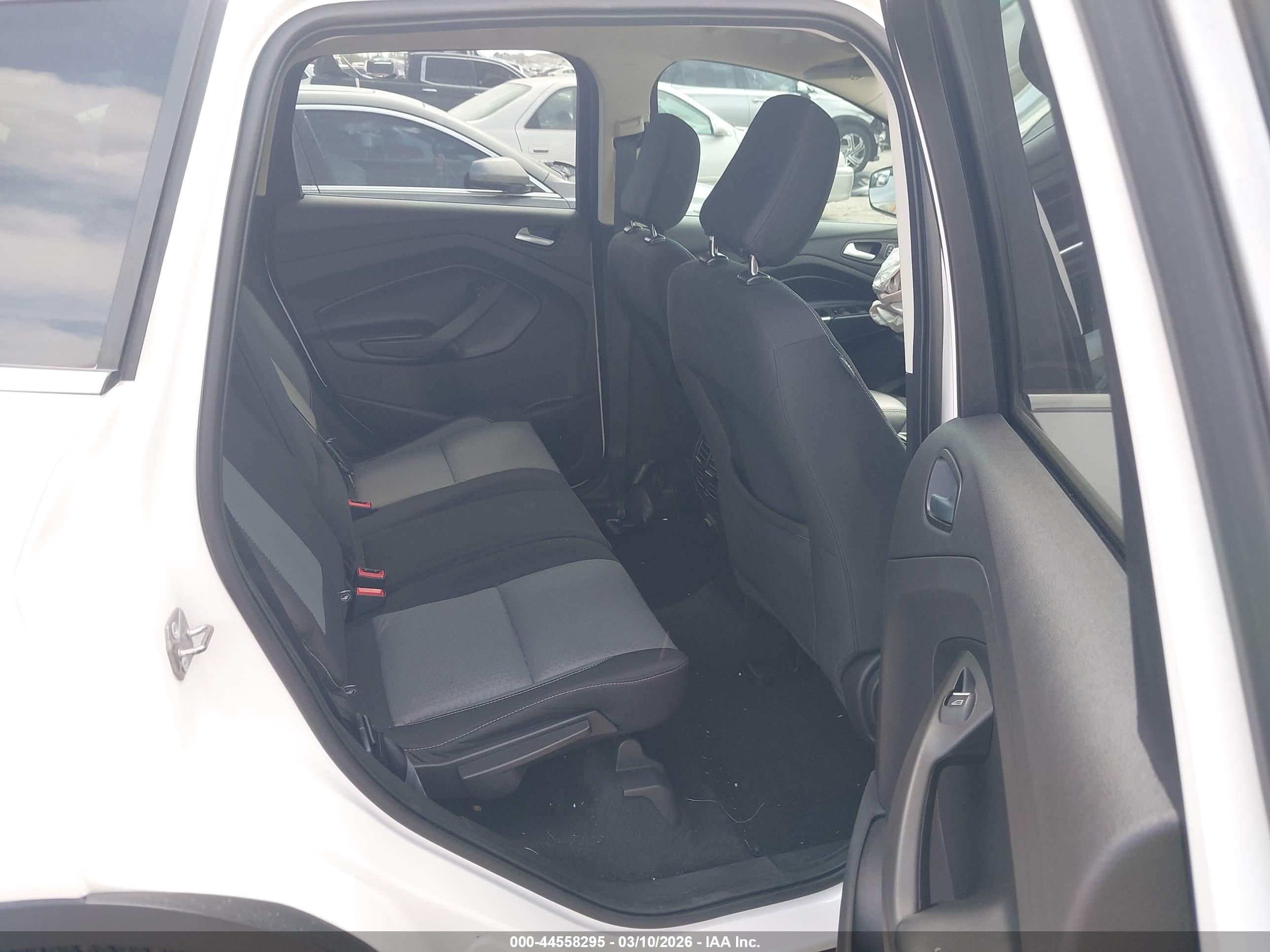 FORD ESCAPE image 8