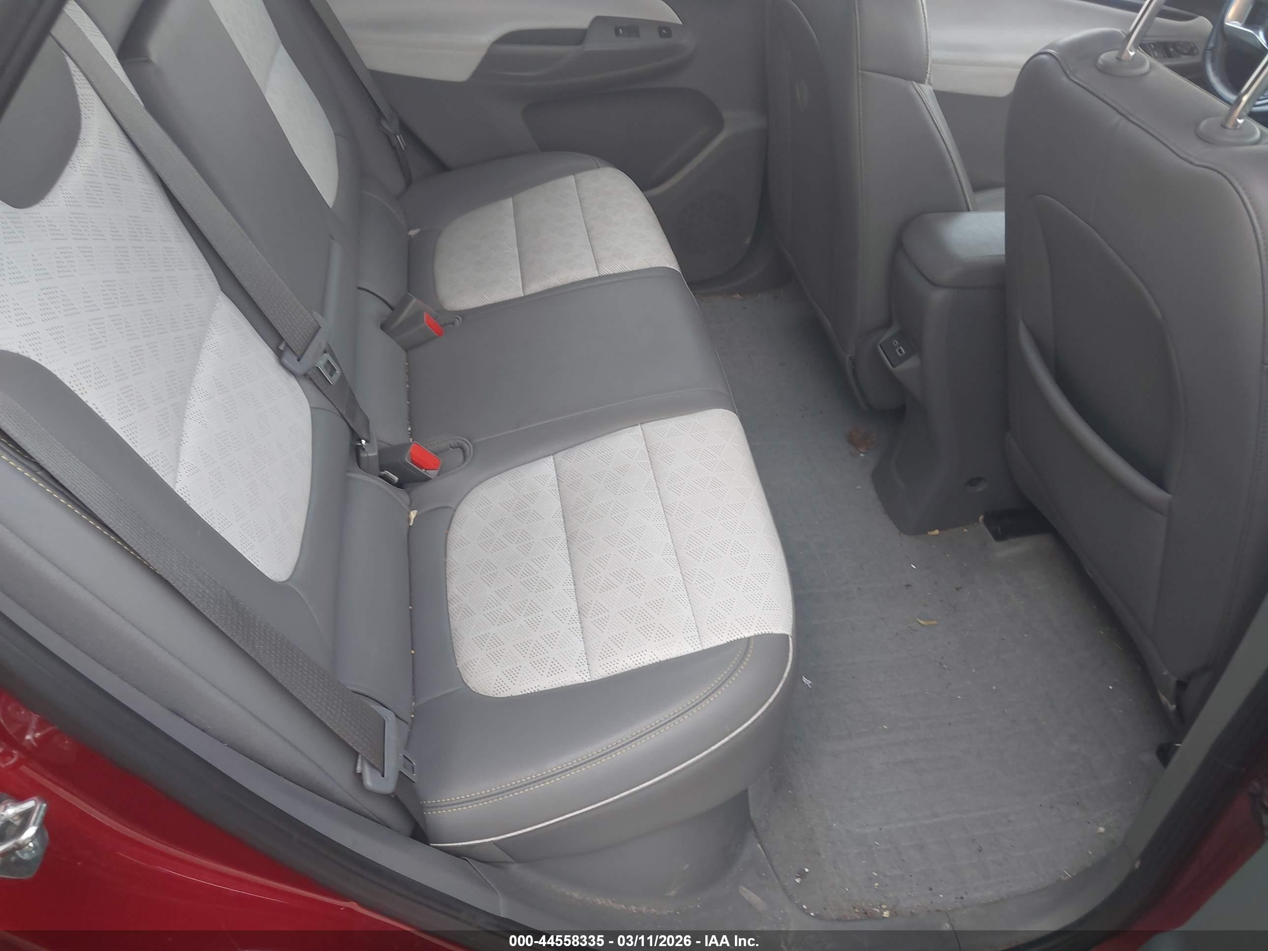 CHEVROLET BOLT image 8