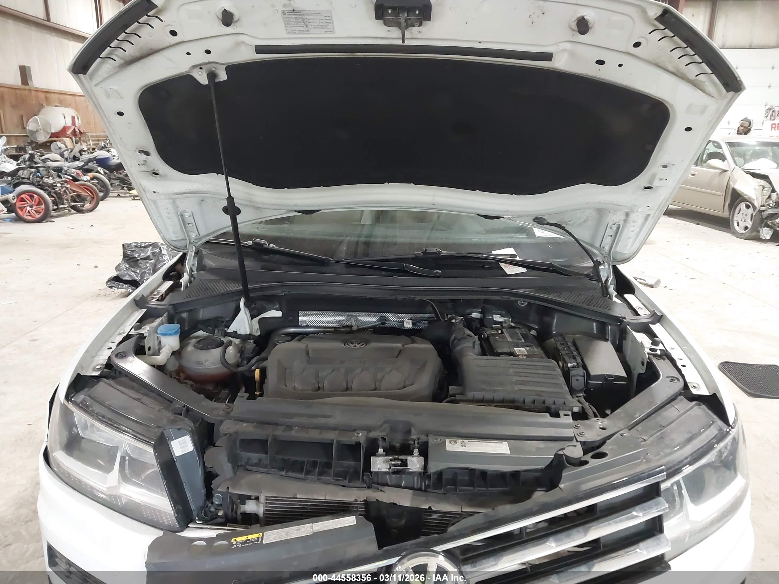 VOLKSWAGEN TIGUAN image 10