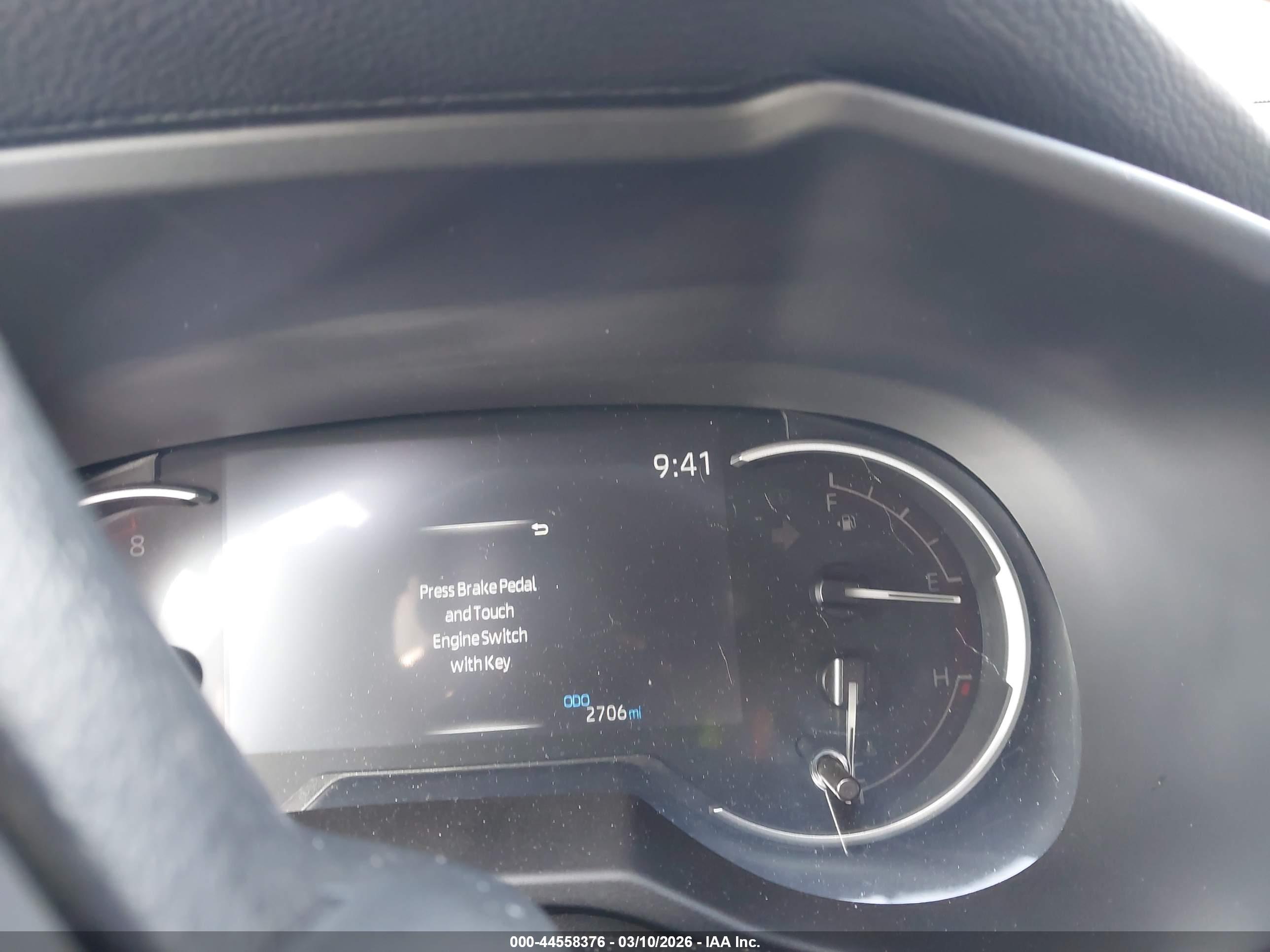 TOYOTA RAV4 image 7