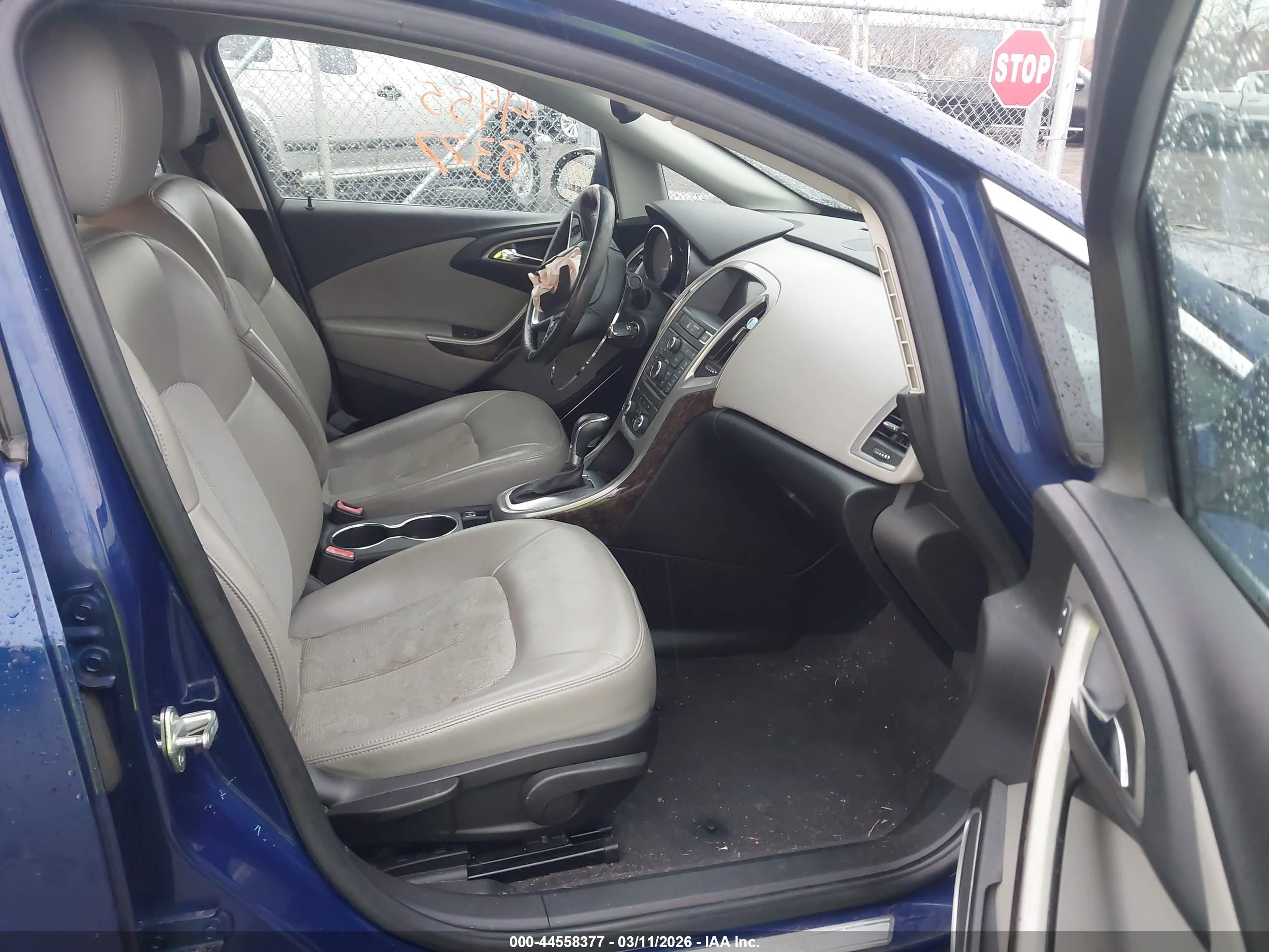 BUICK VERANO image 5