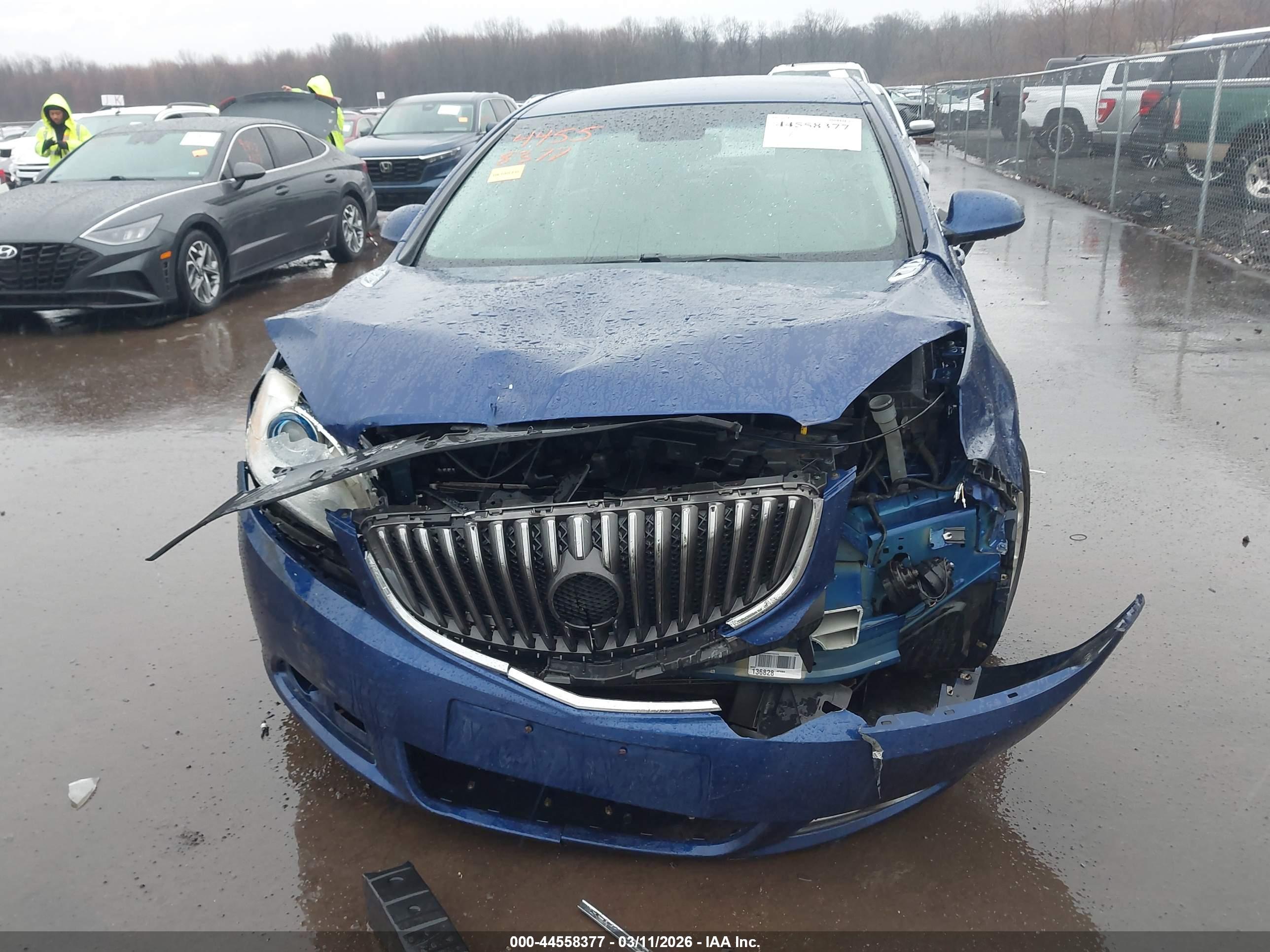 BUICK VERANO image 6