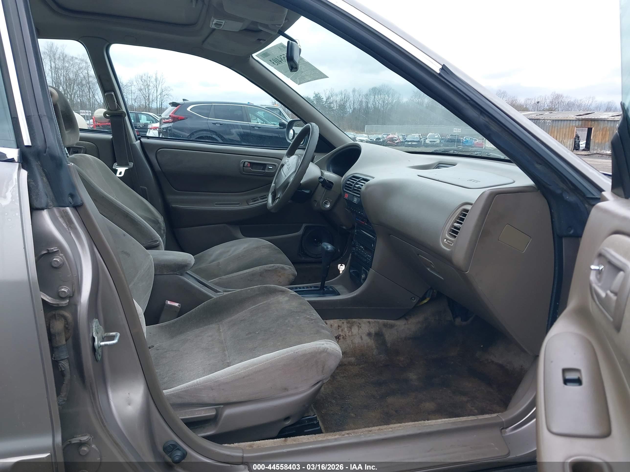 ACURA INTEGRA image 5