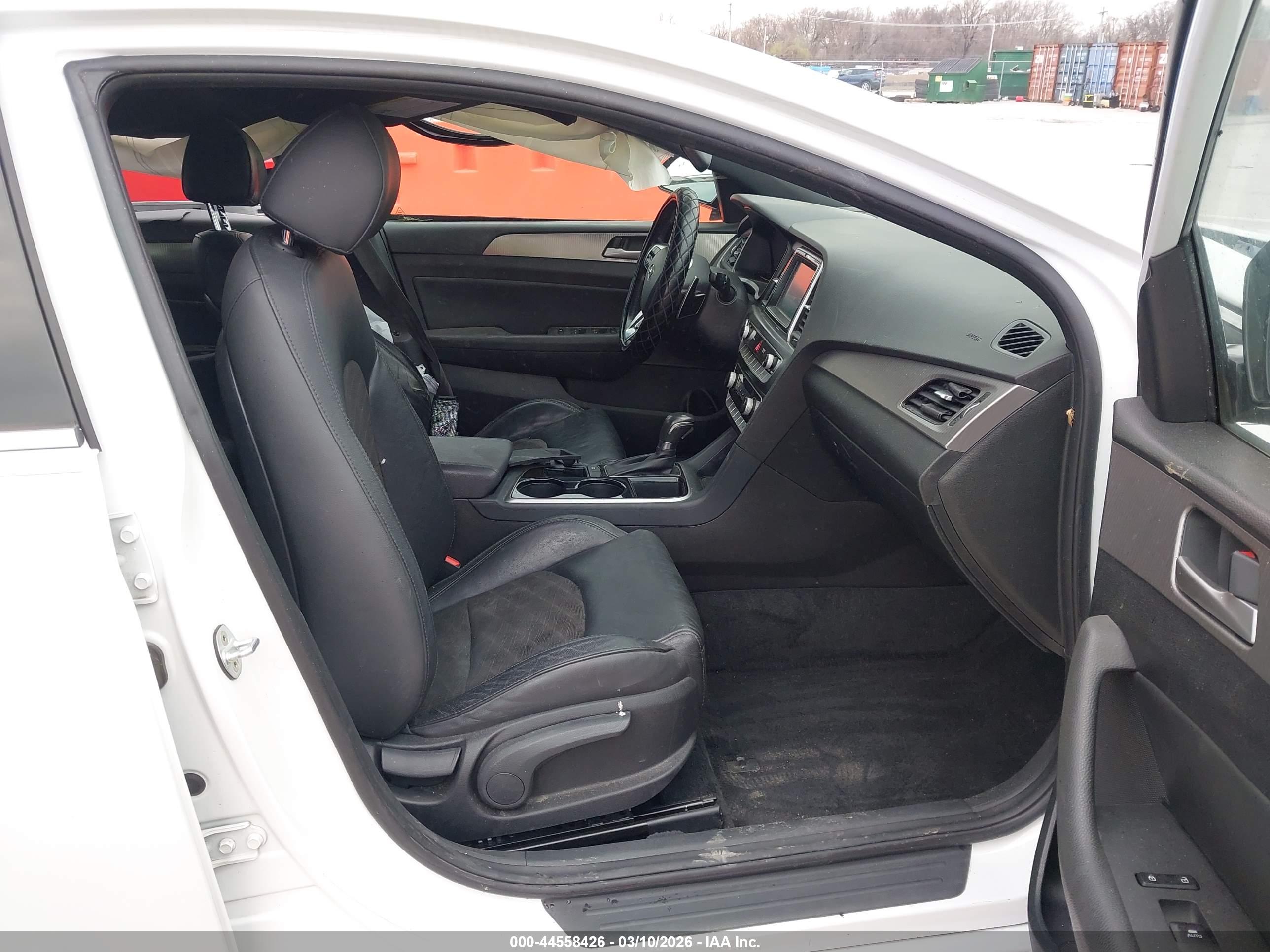 HYUNDAI SONATA image 5