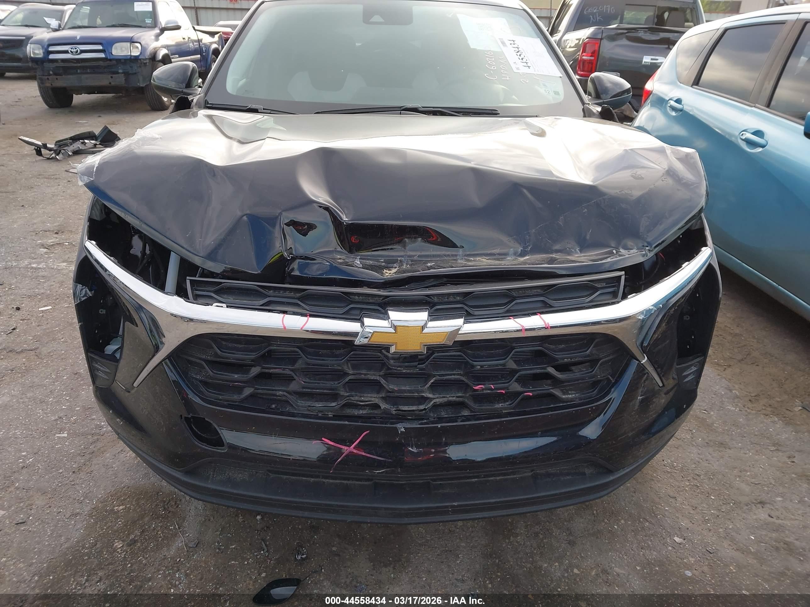 CHEVROLET TRAX image 6