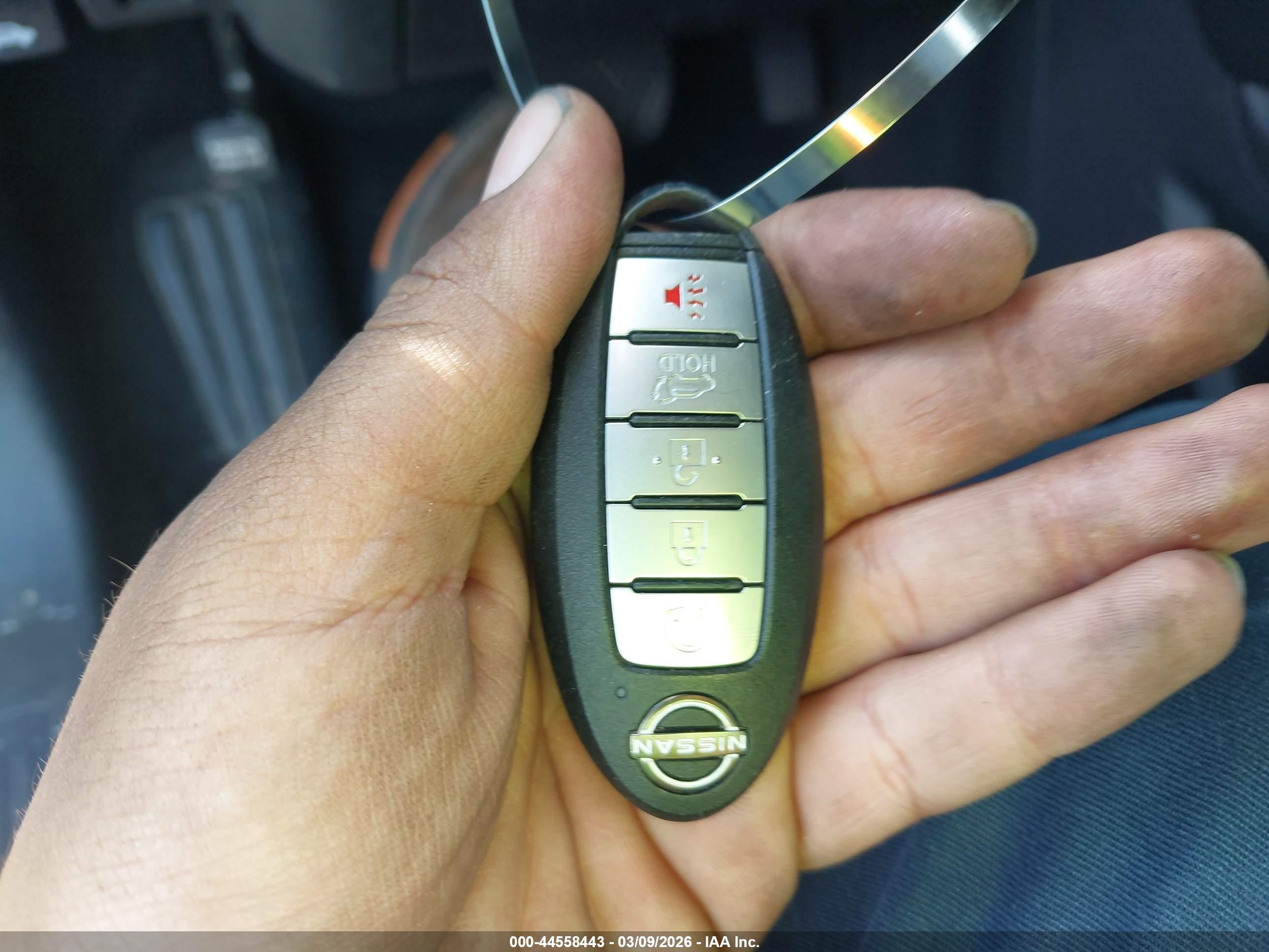 NISSAN MURANO image 11