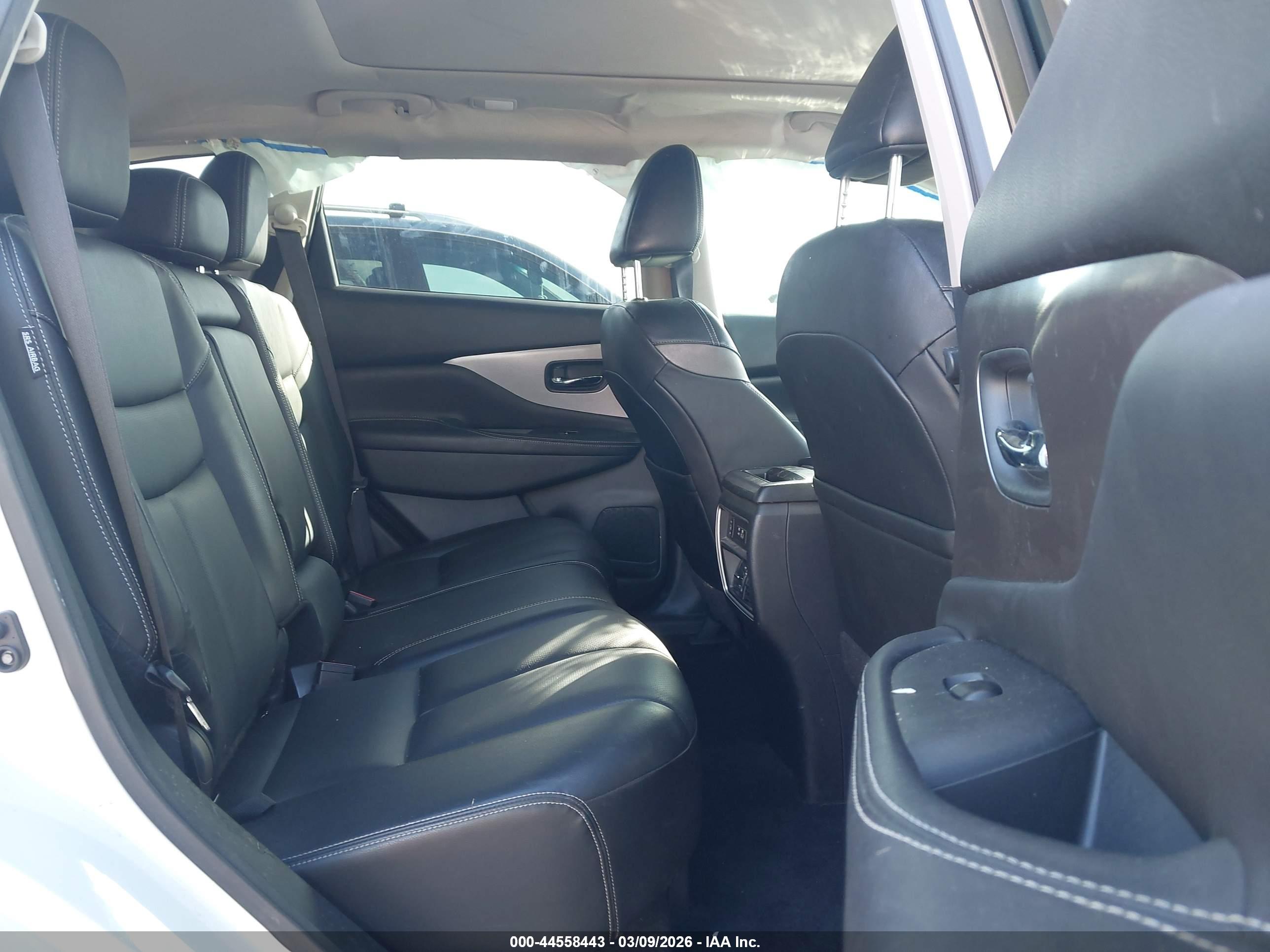 NISSAN MURANO image 8