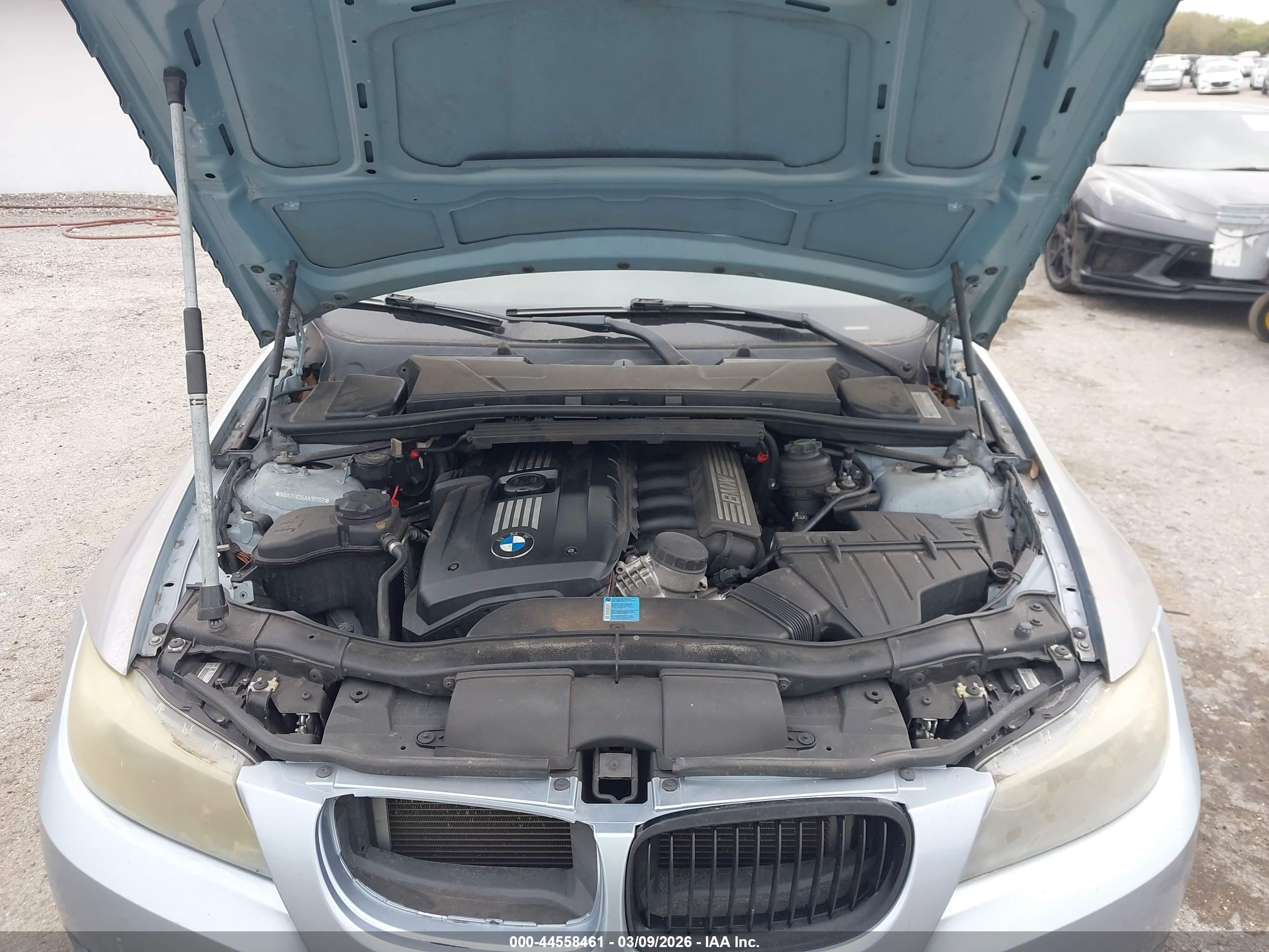 BMW 328I image 10