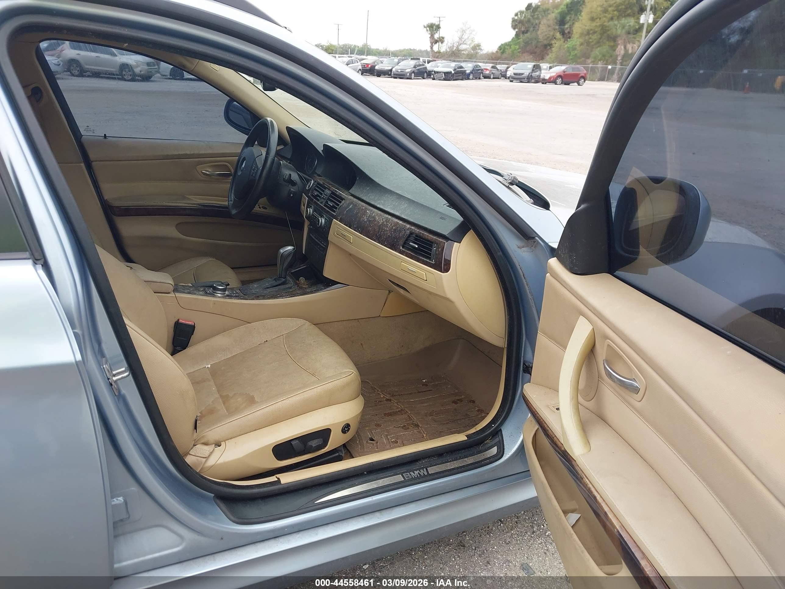 BMW 328I image 5