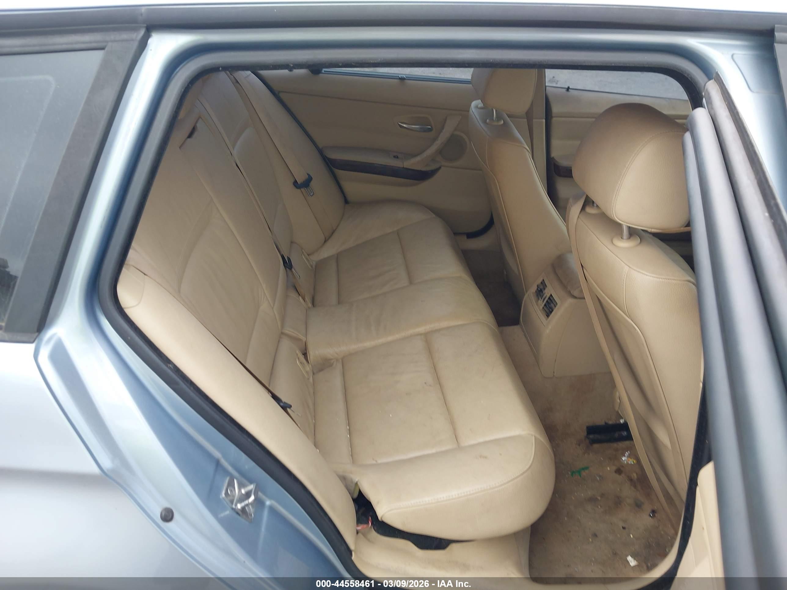 BMW 328I image 8