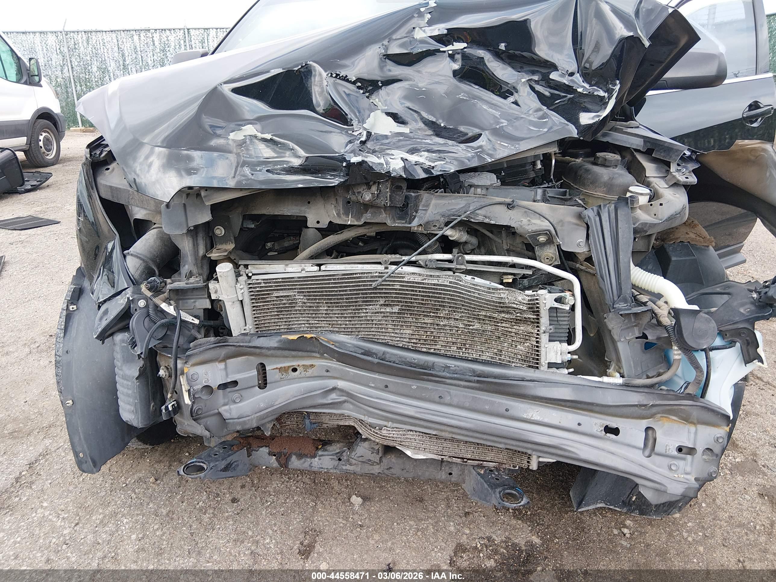 CHEVROLET EQUINOX image 6