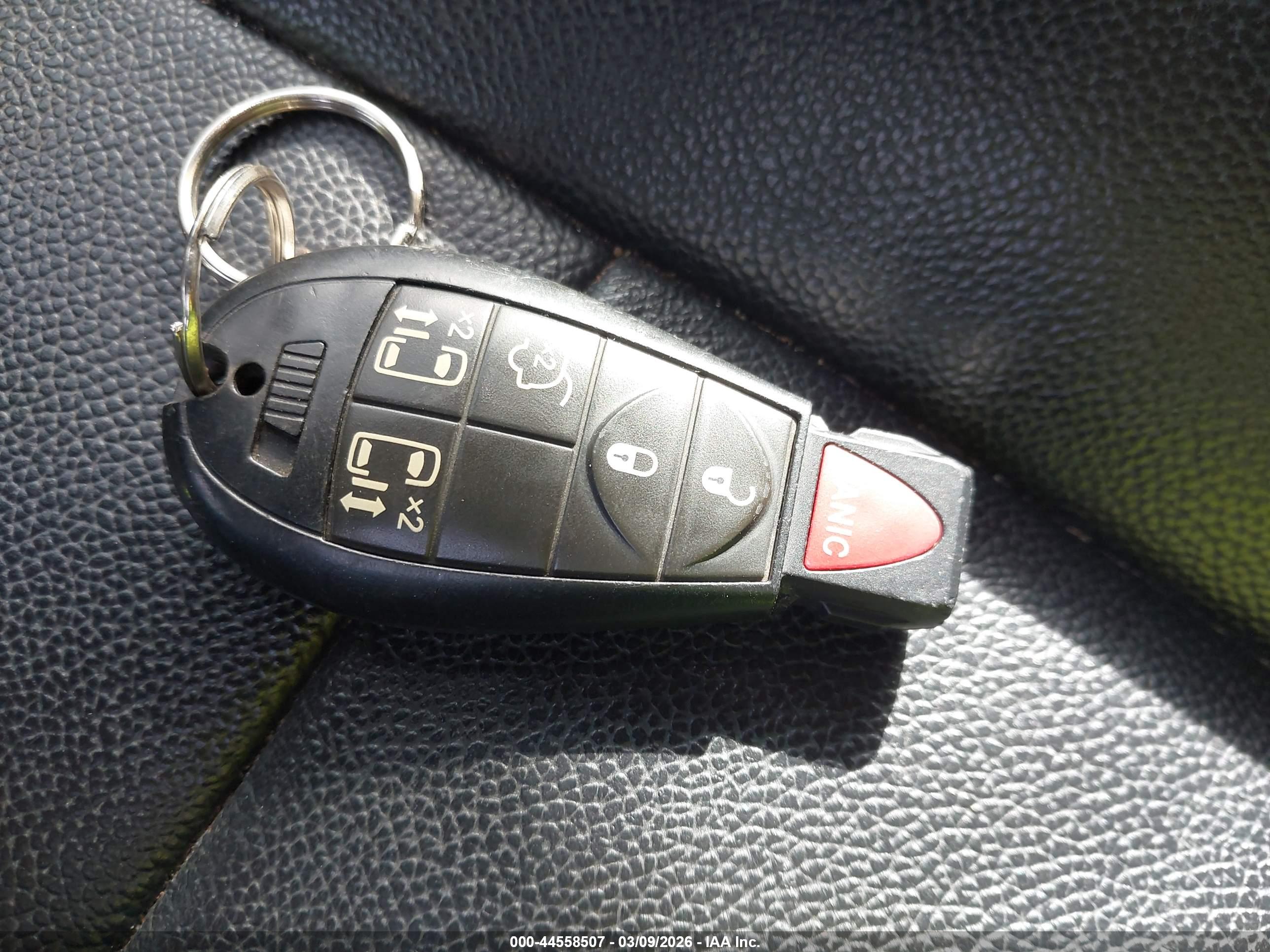 CHRYSLER TOWN image 11