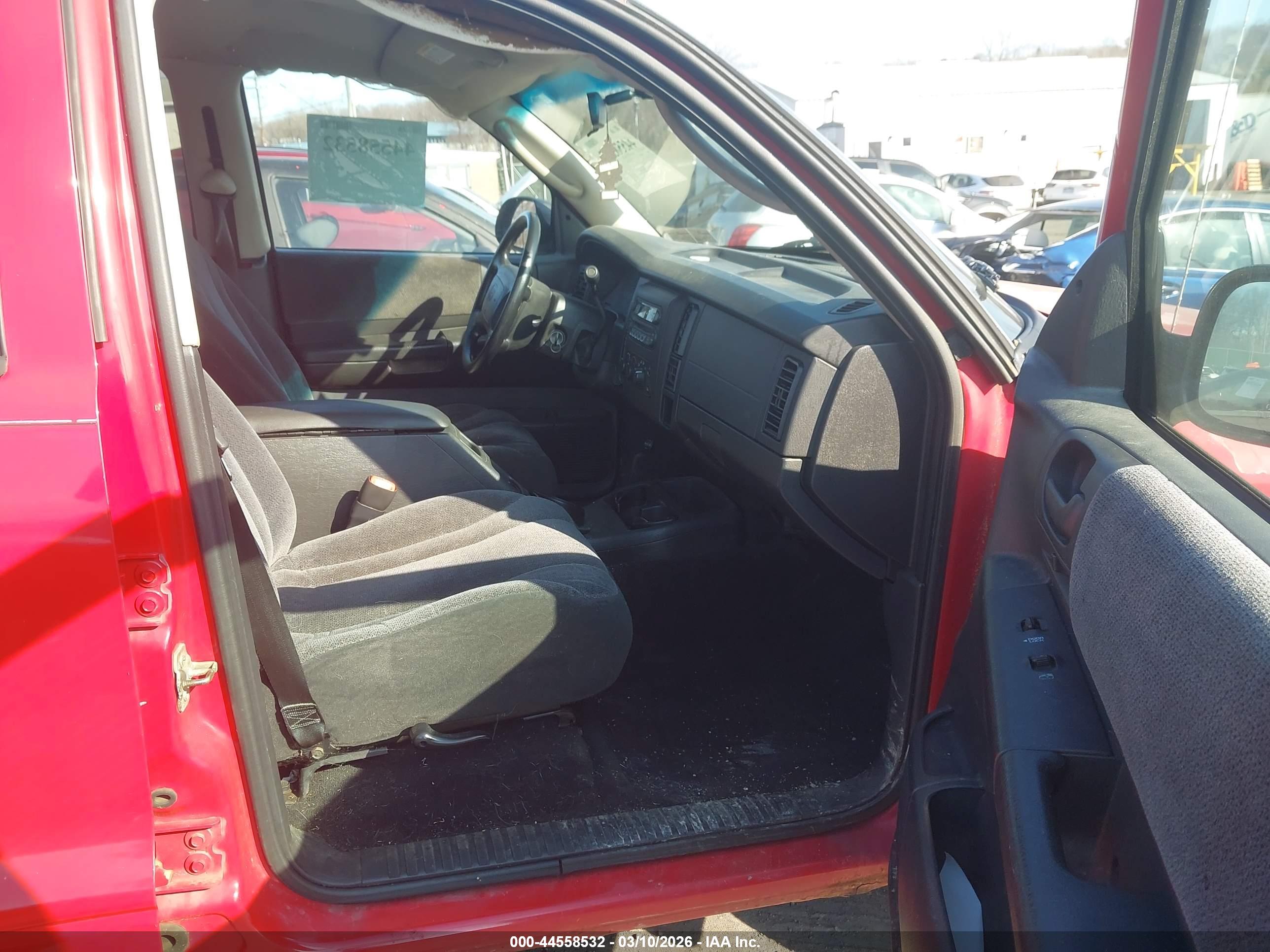 DODGE DAKOTA image 5