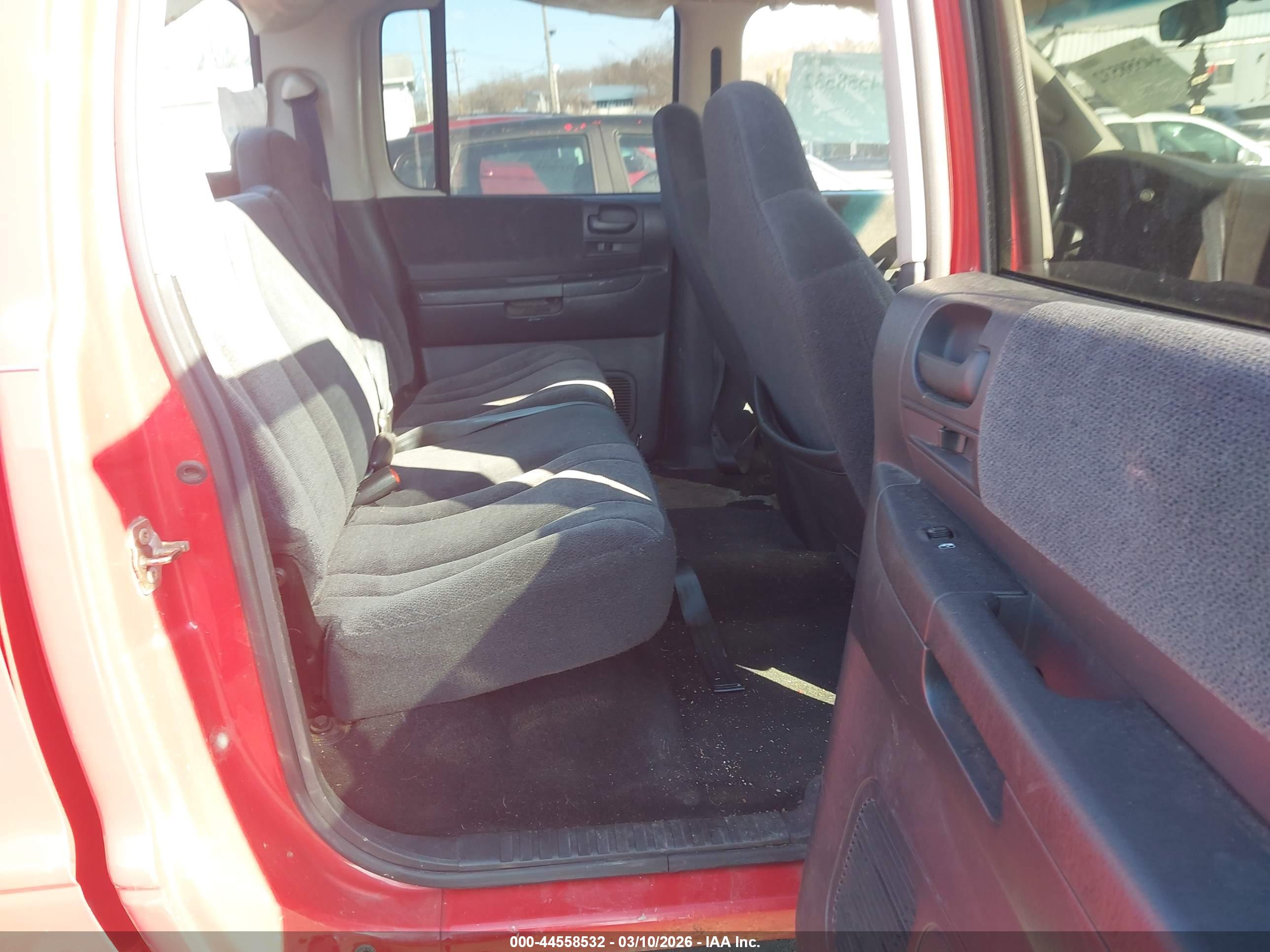 DODGE DAKOTA image 8