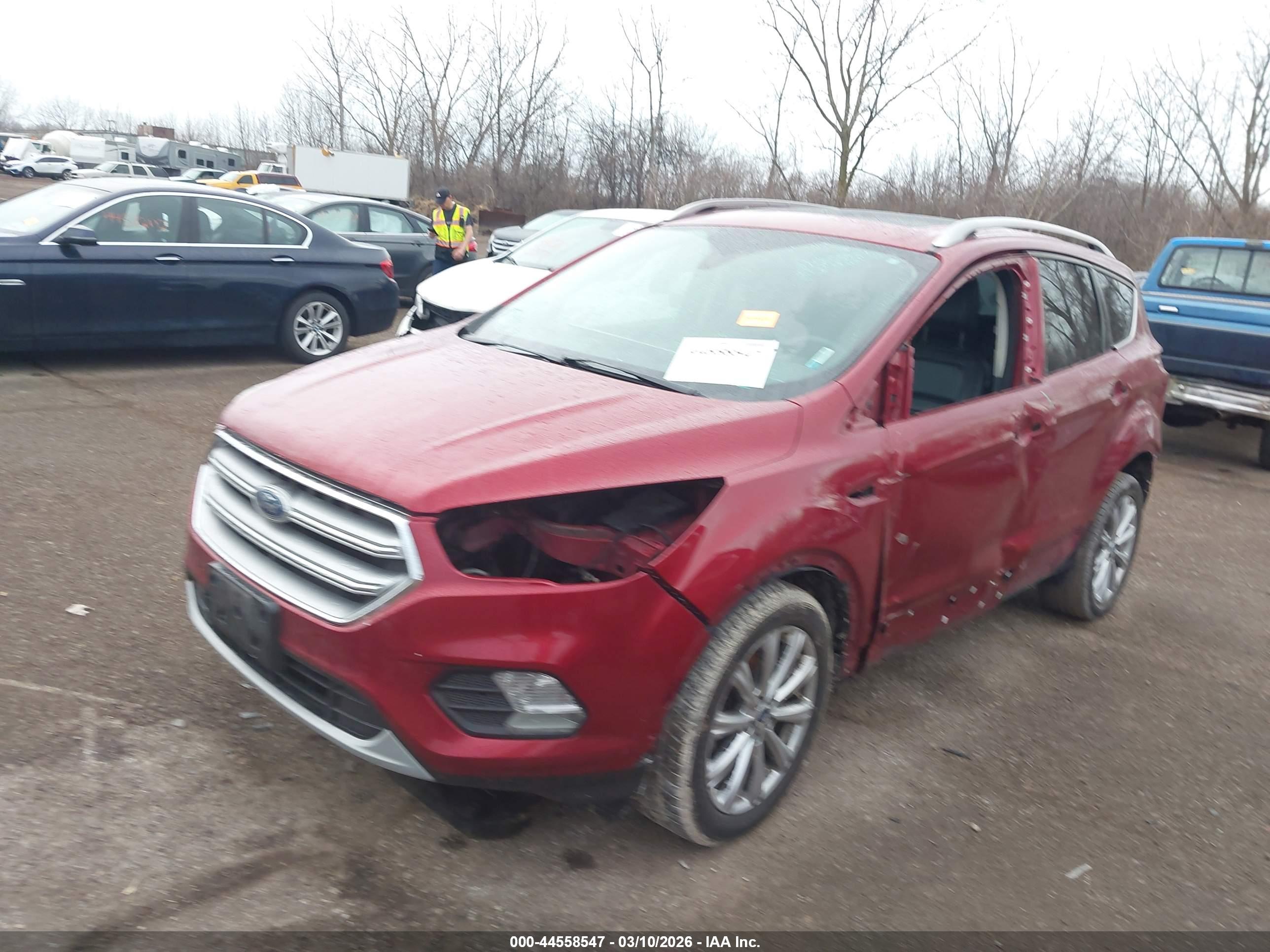 FORD ESCAPE image 2