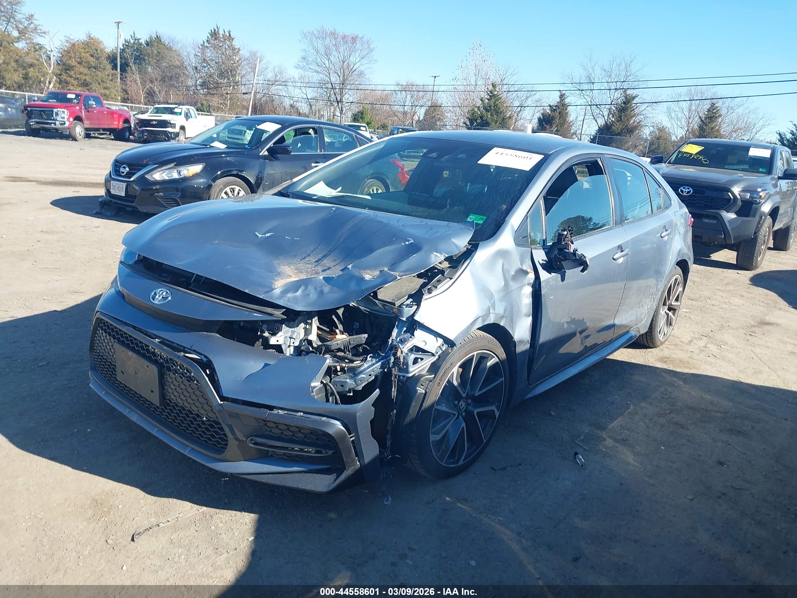 TOYOTA COROLLA image 2