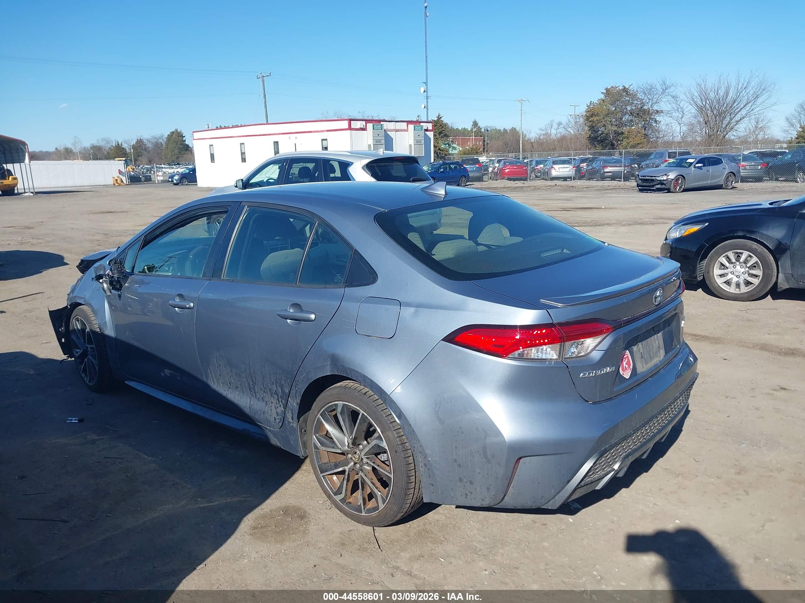 TOYOTA COROLLA image 3