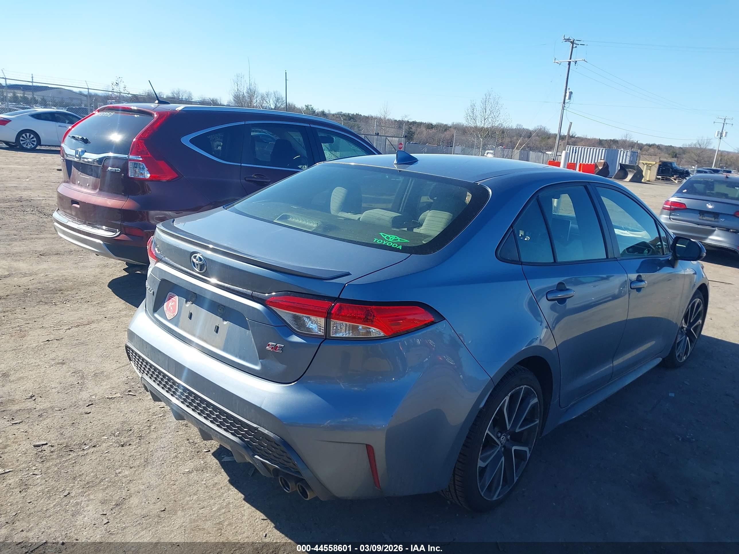 TOYOTA COROLLA image 4