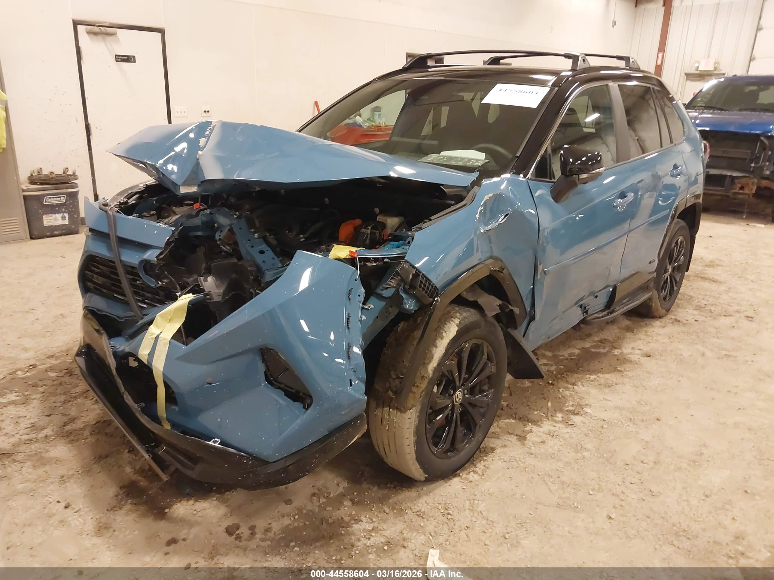 TOYOTA RAV4 image 6