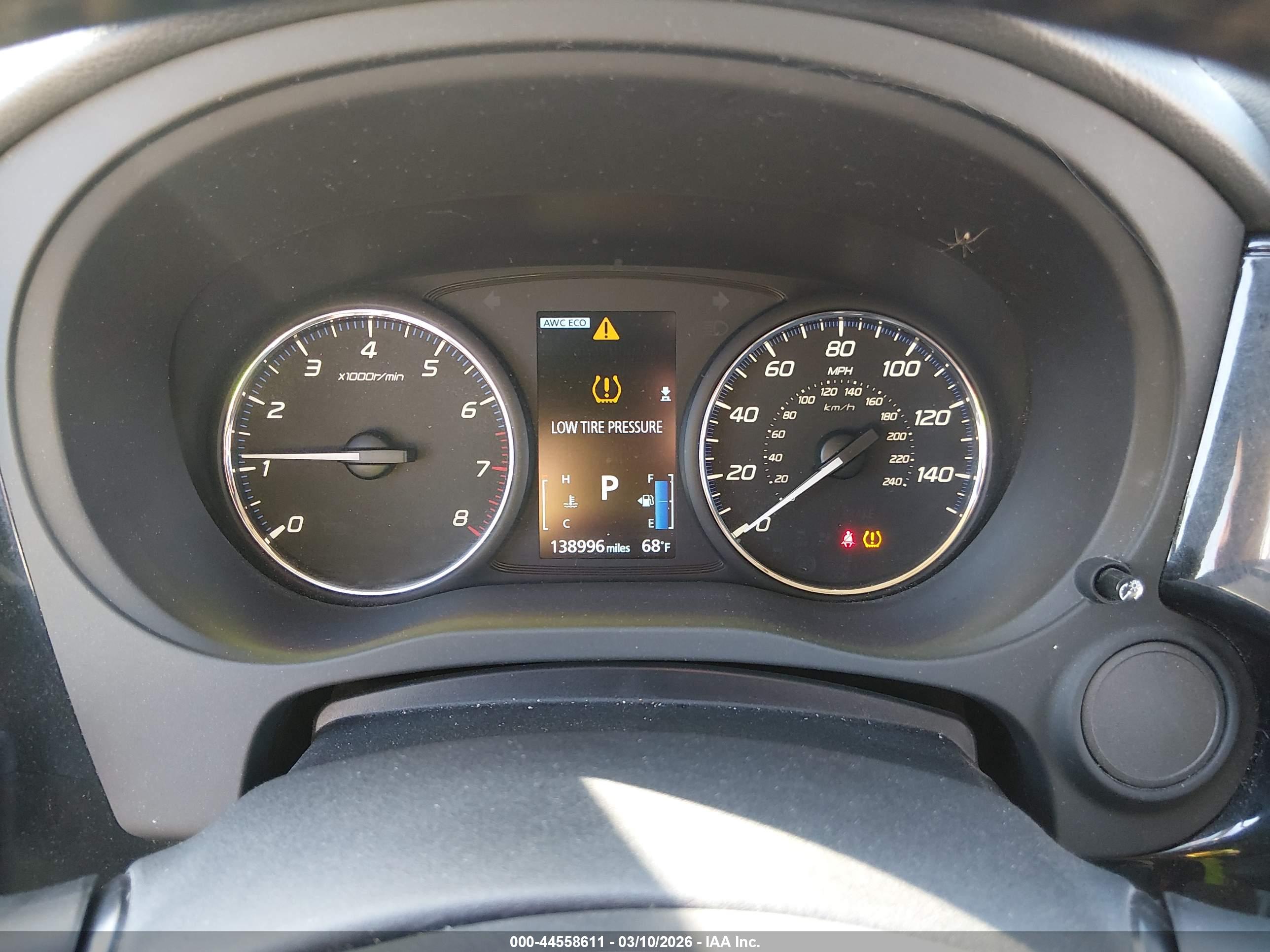 MITSUBISHI OUTLANDER image 7