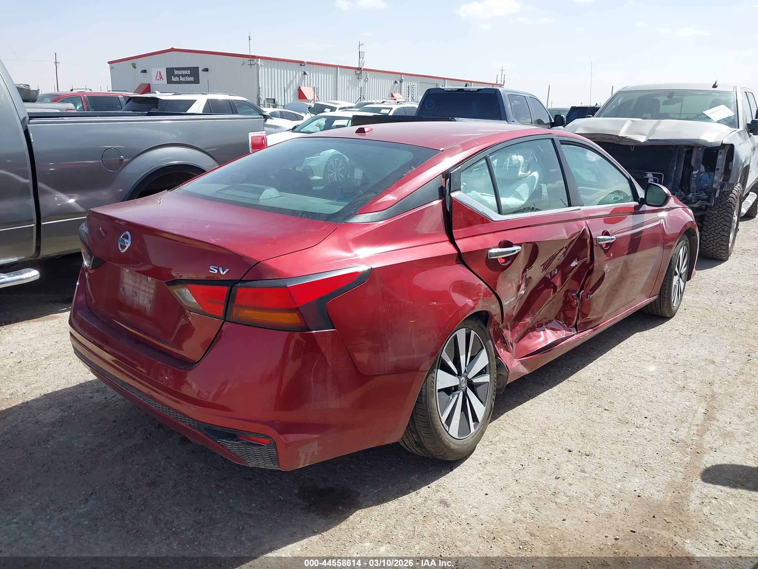 NISSAN ALTIMA image 4