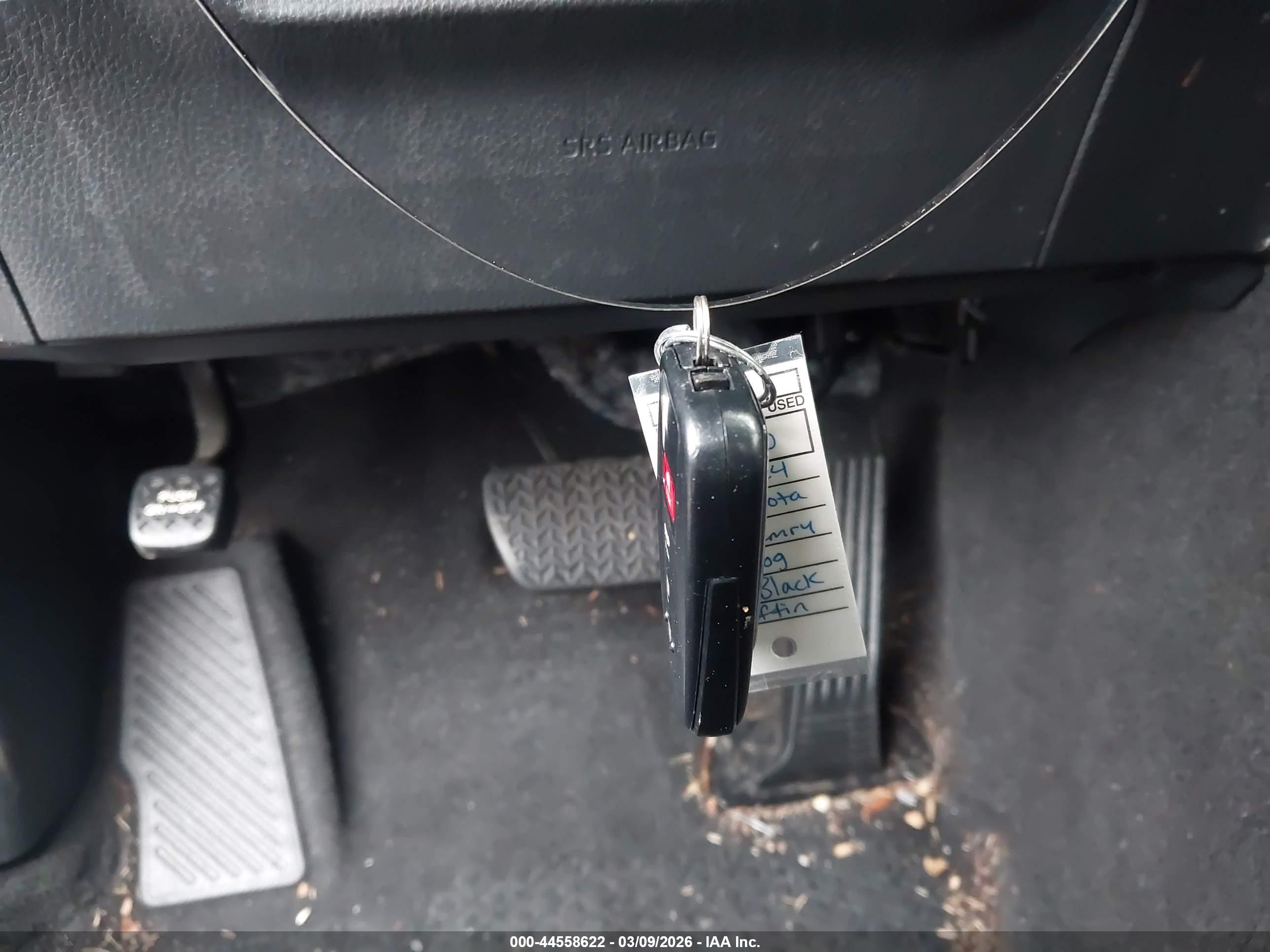 TOYOTA CAMRY image 11