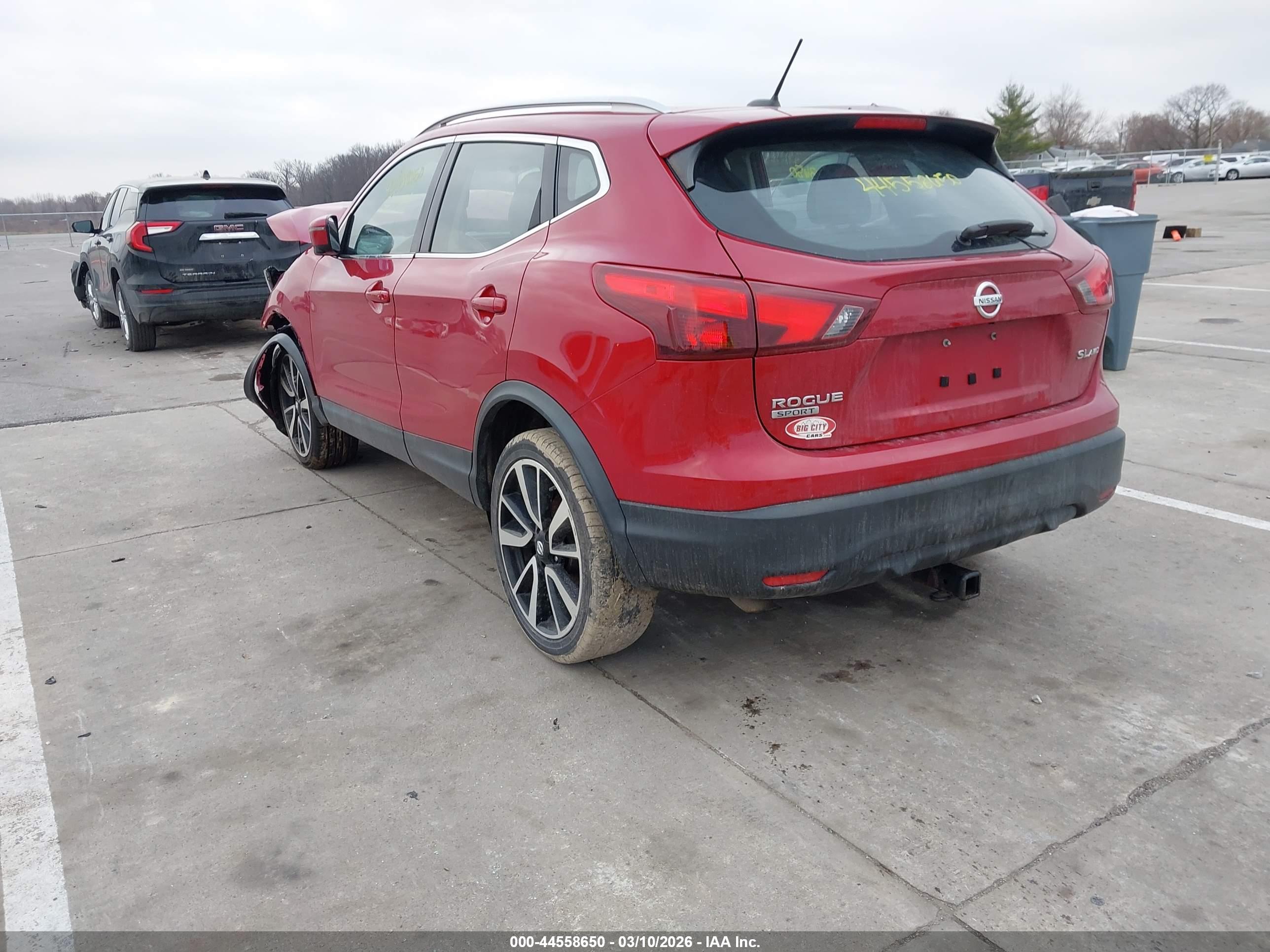 NISSAN ROGUE image 3