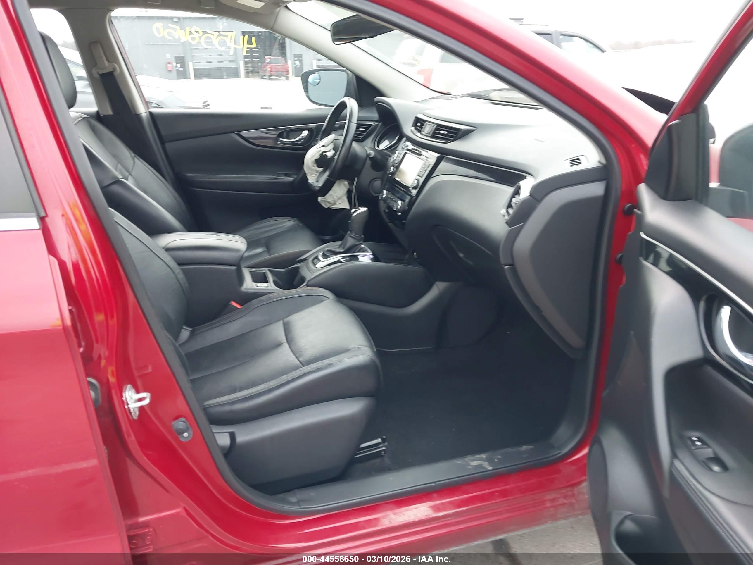 NISSAN ROGUE image 5
