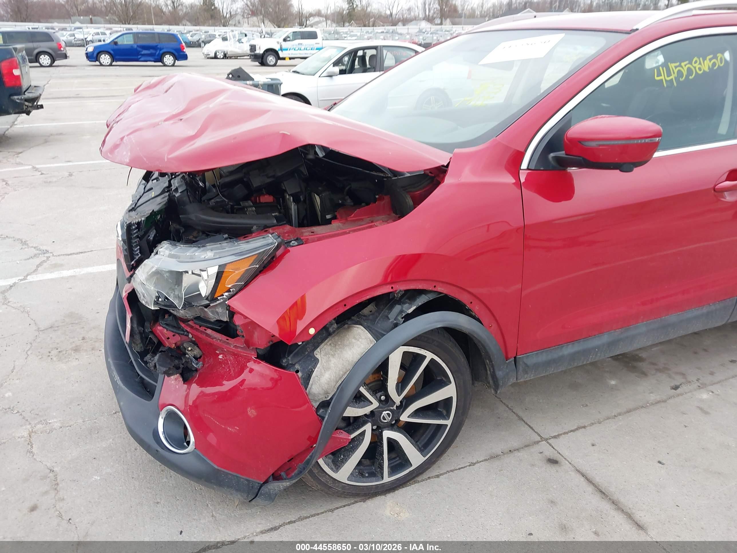 NISSAN ROGUE image 6