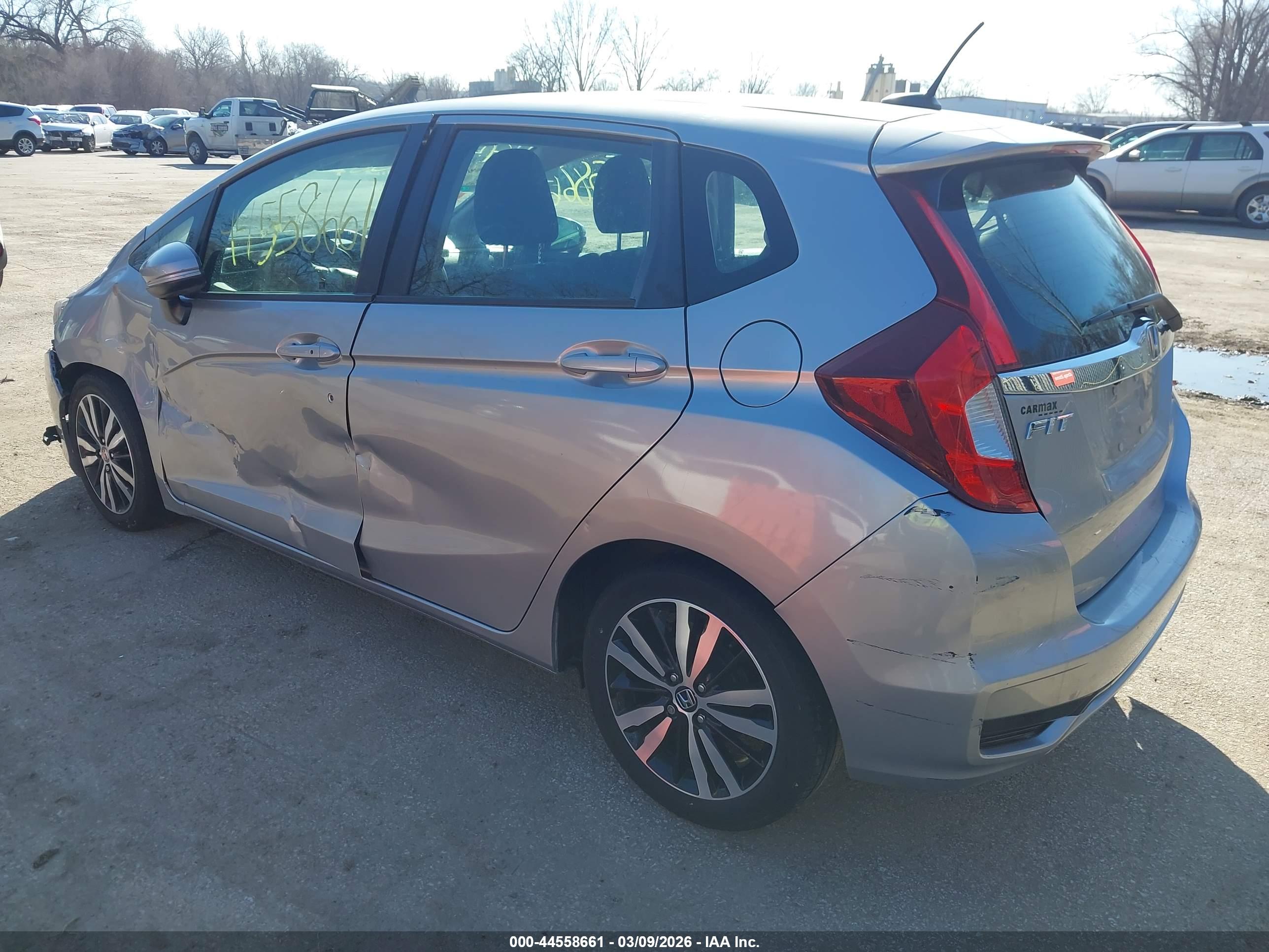 HONDA FIT image 3
