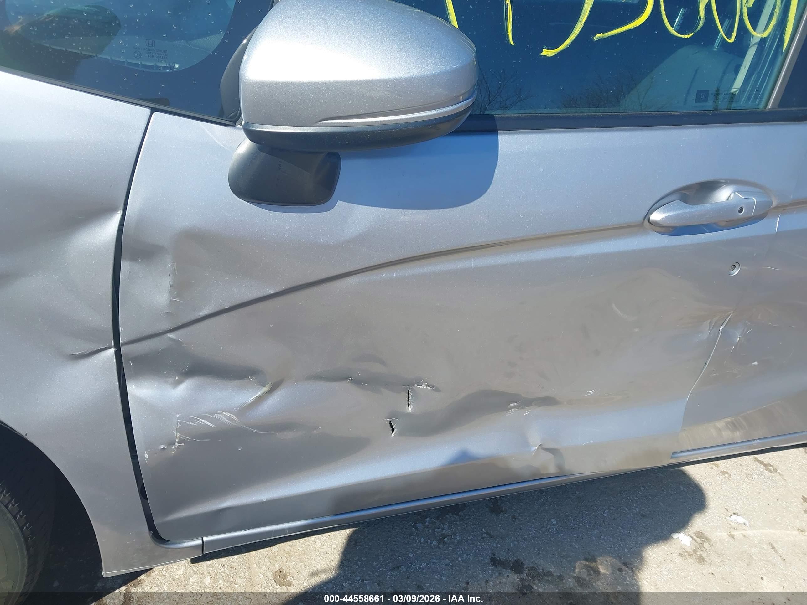 HONDA FIT image 6