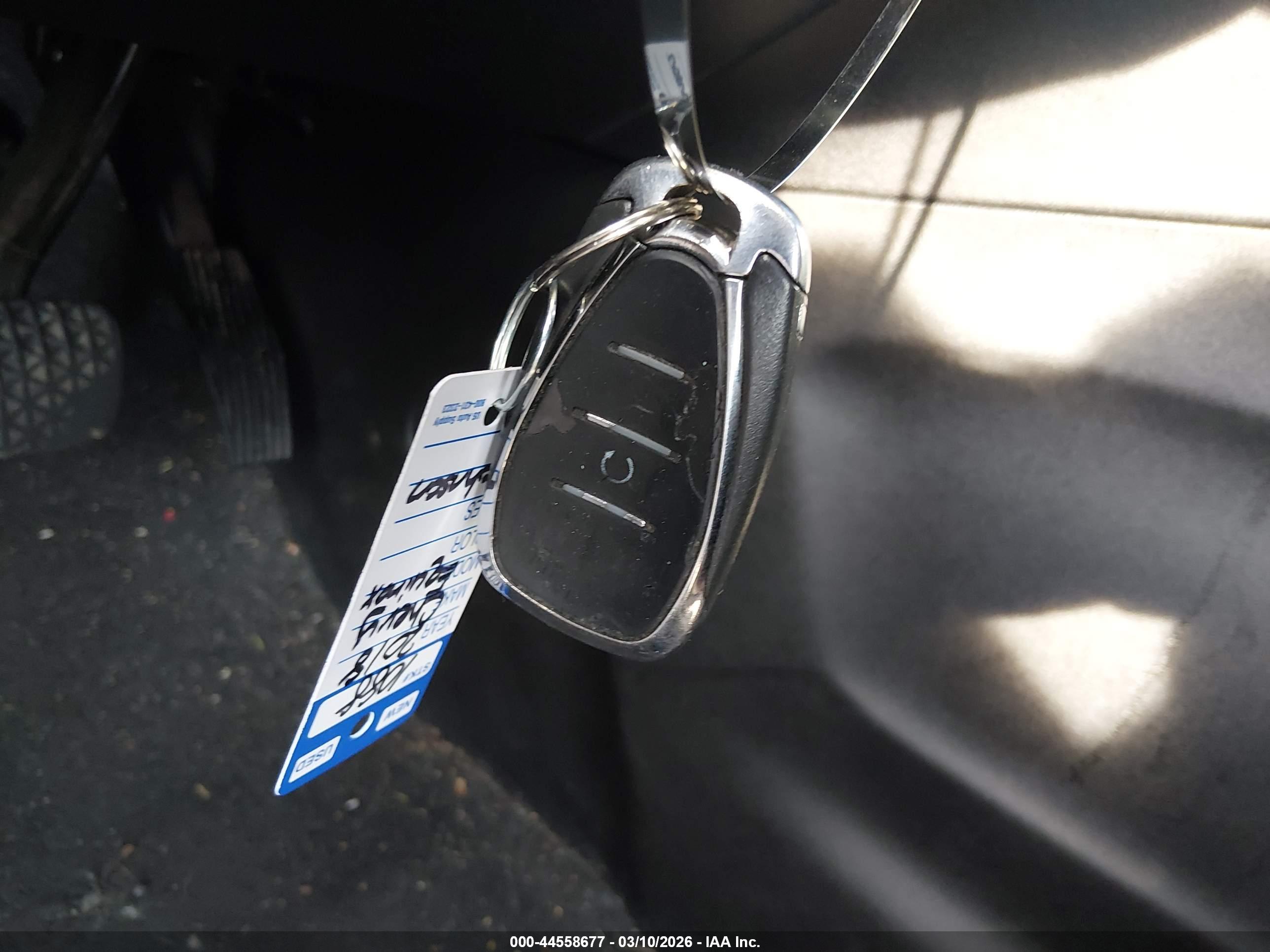 CHEVROLET EQUINOX image 11