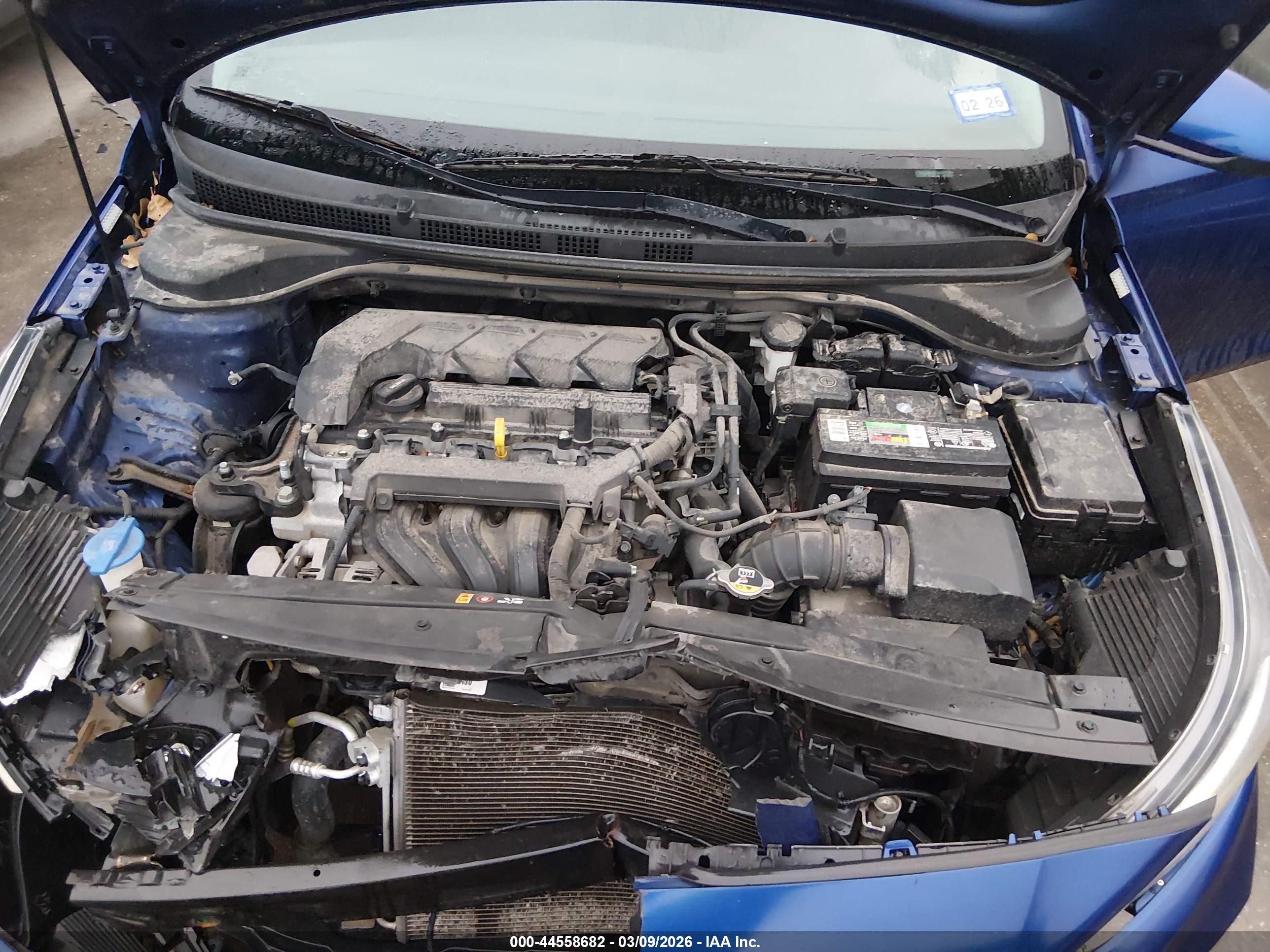 HYUNDAI ACCENT image 10