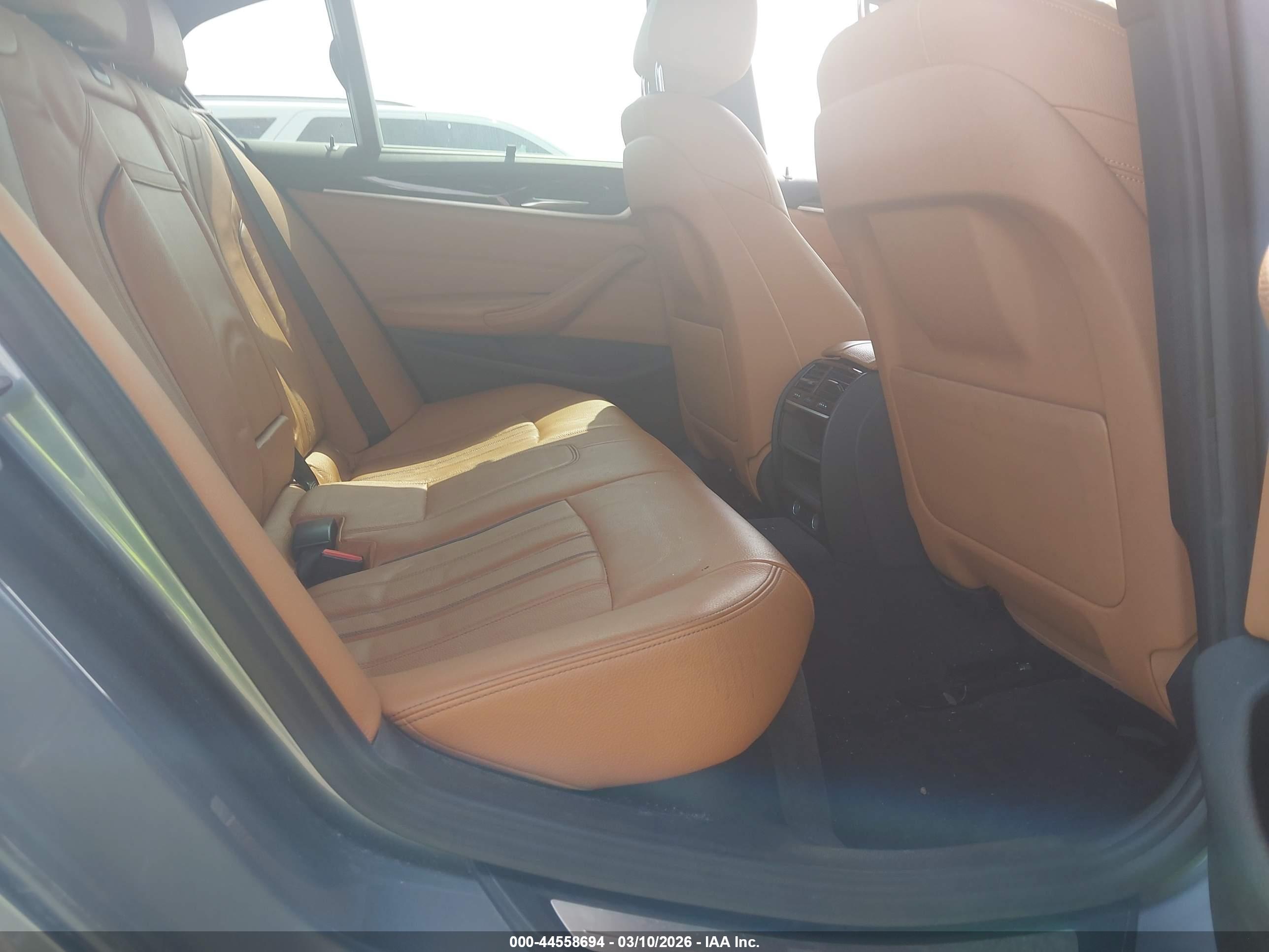 BMW 530I image 8