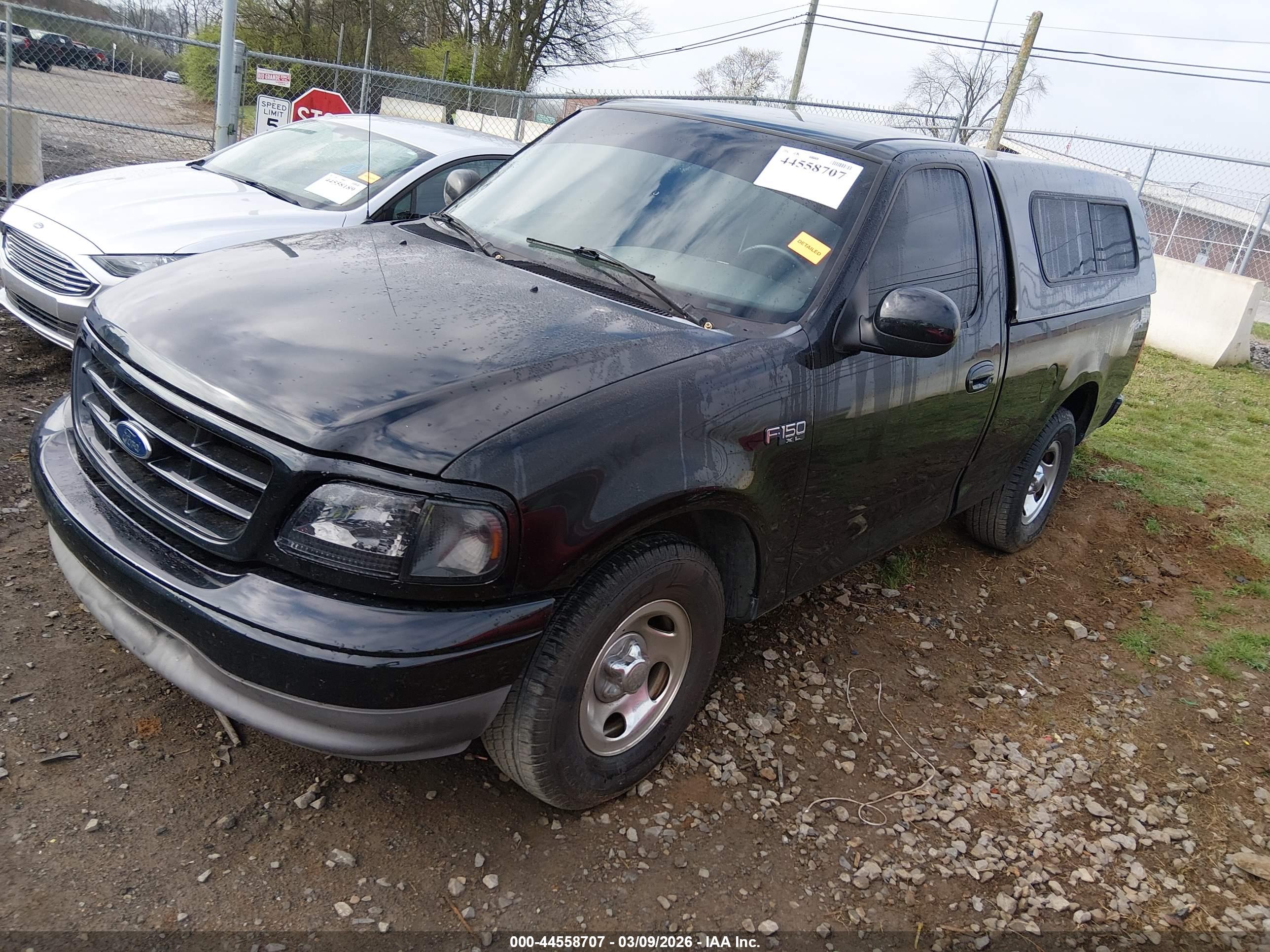 FORD F-150 image 2