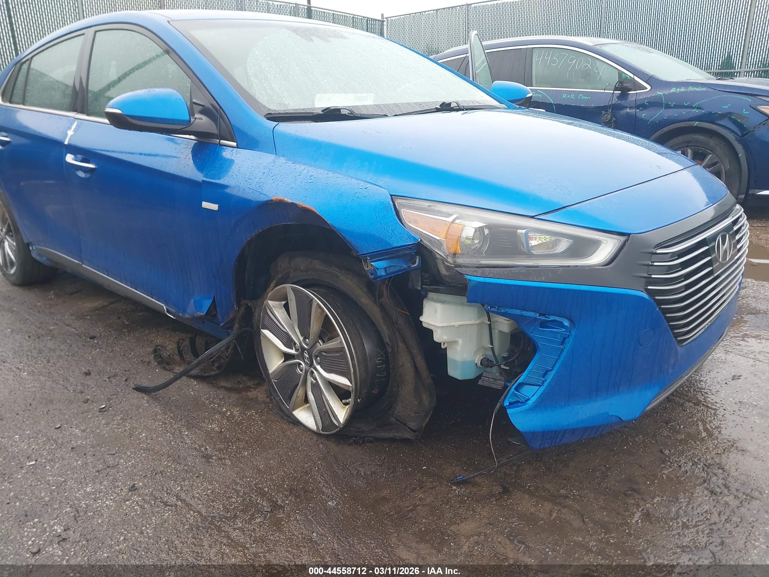 HYUNDAI IONIQ image 6