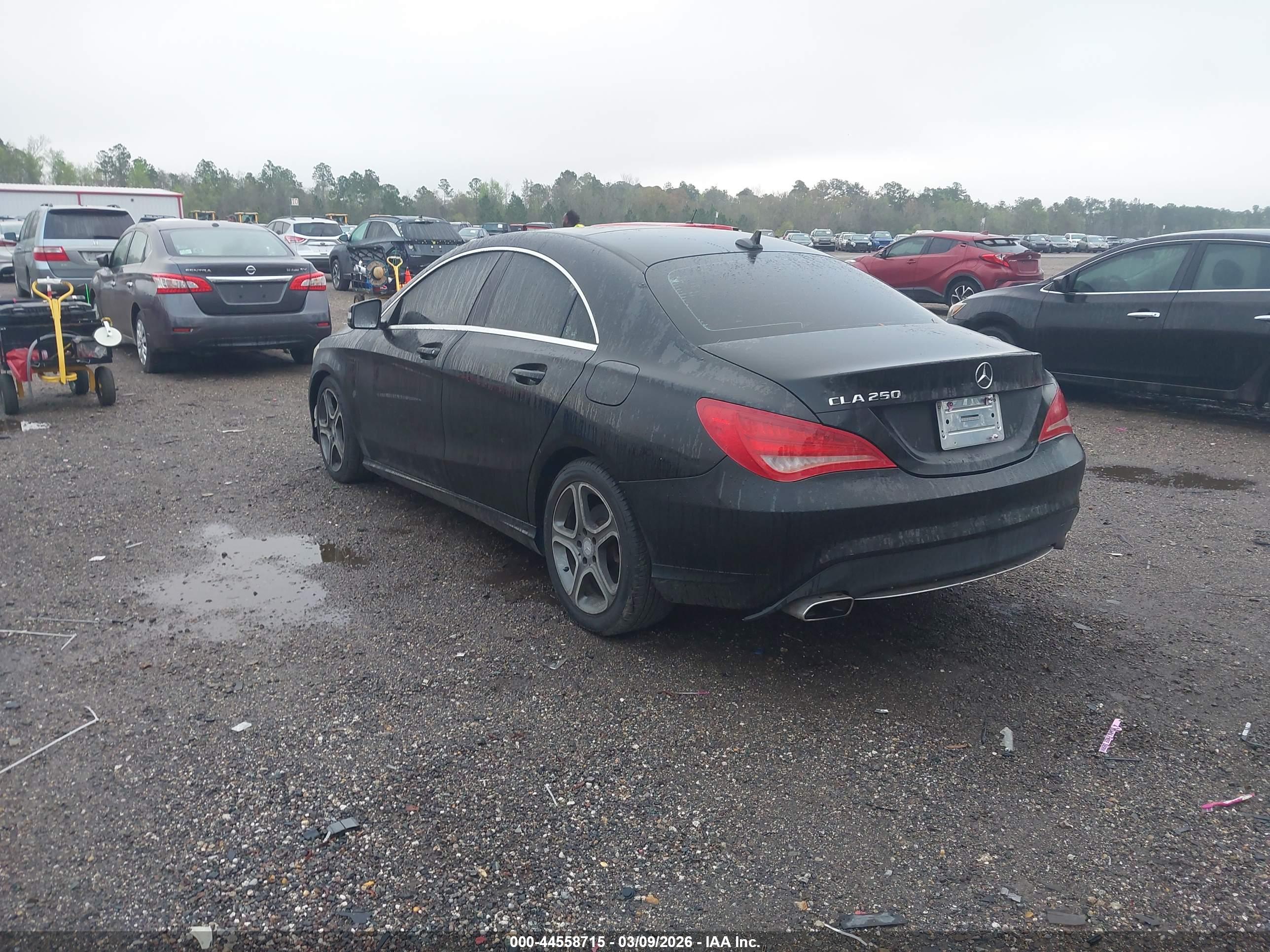 MERCEDES-BENZ CLA image 3