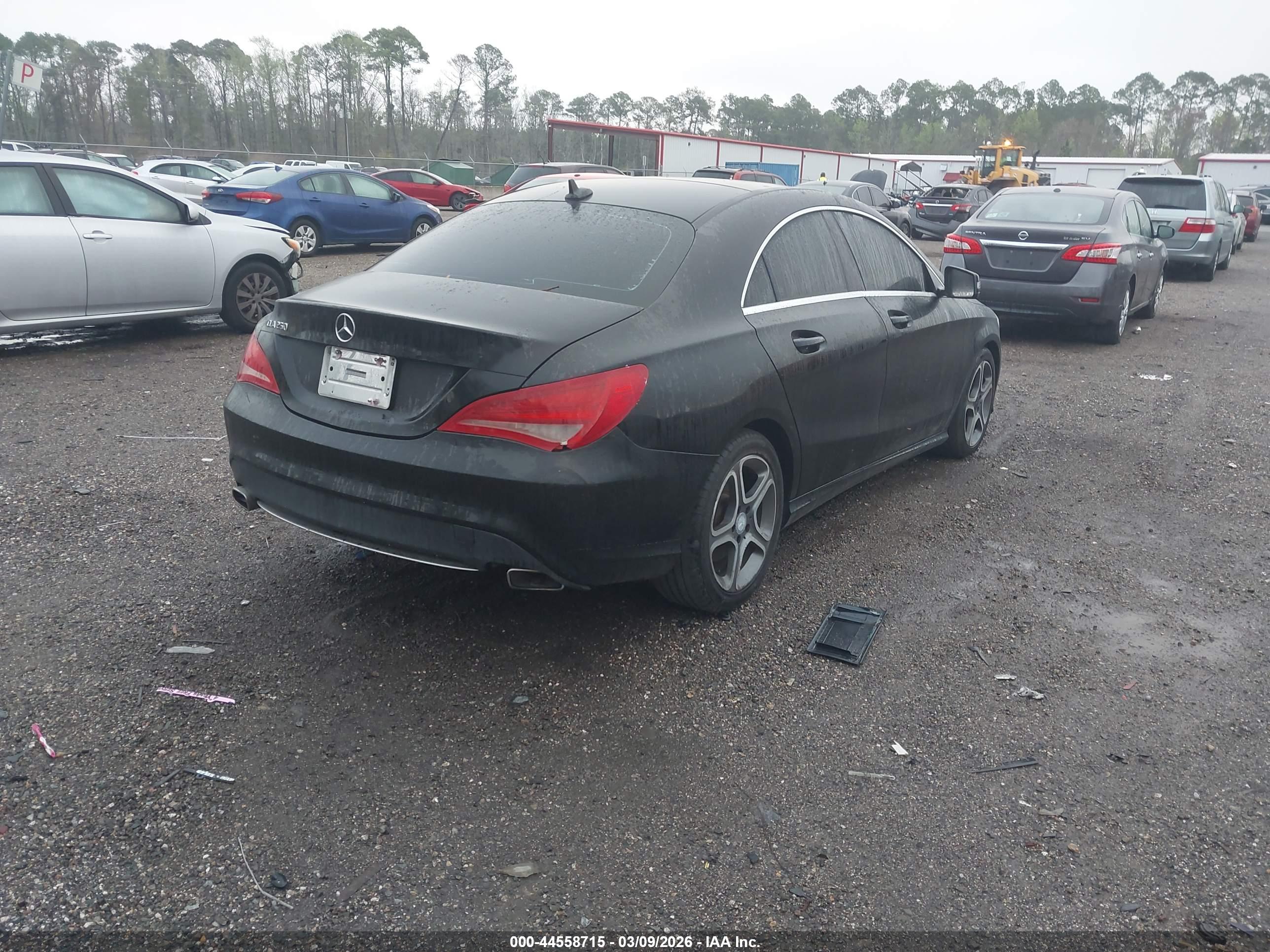 MERCEDES-BENZ CLA image 4