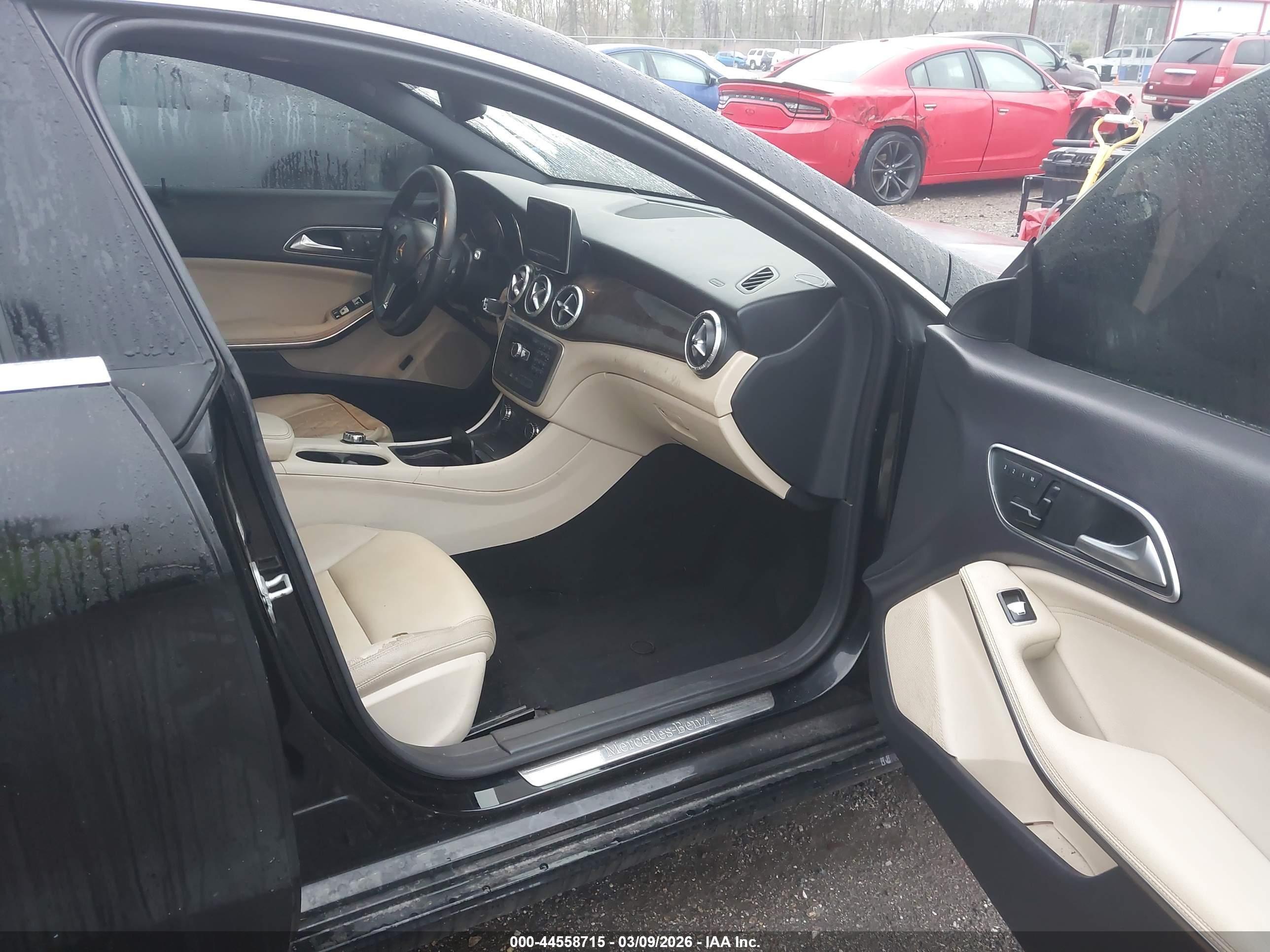 MERCEDES-BENZ CLA image 5