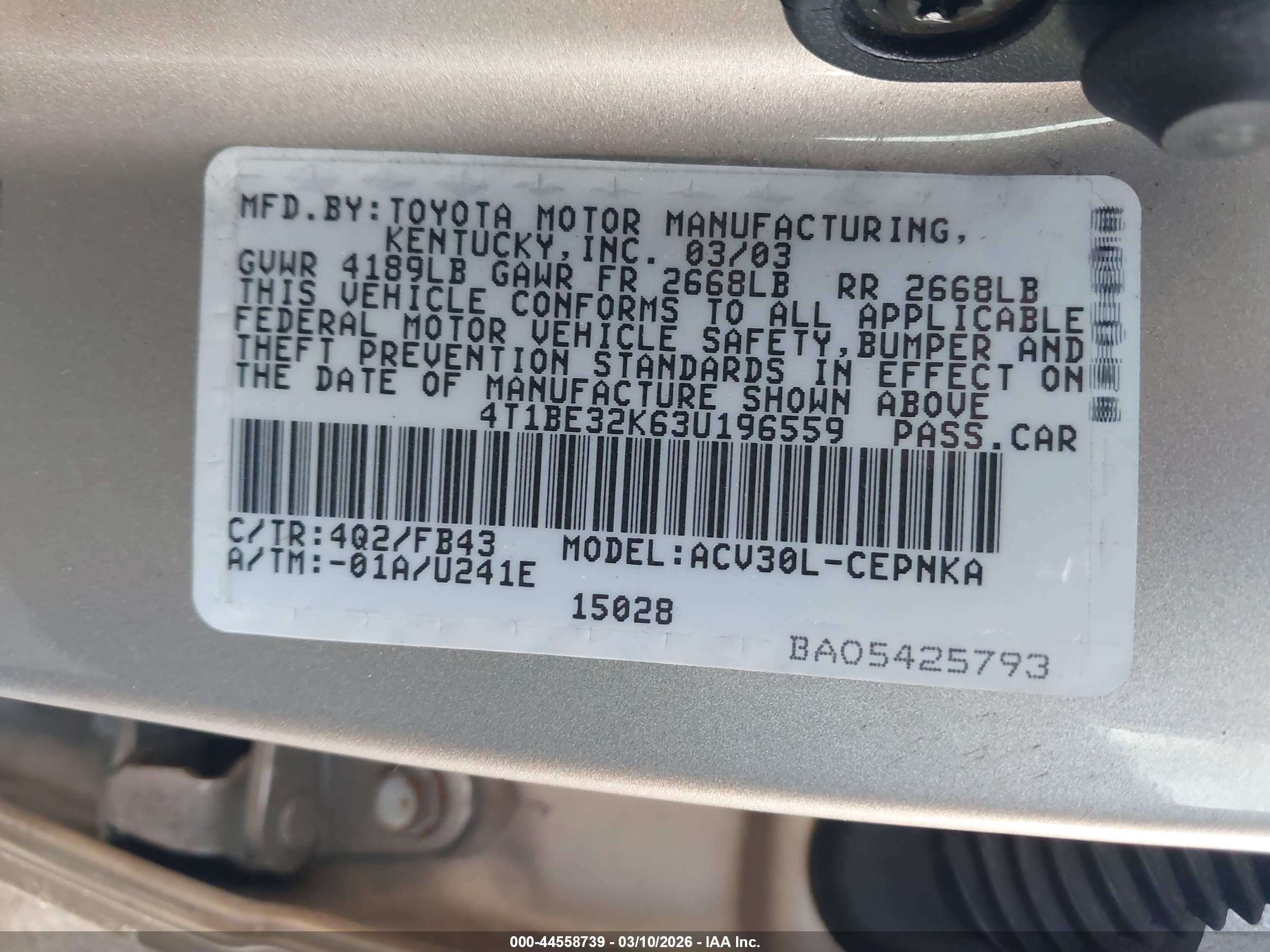TOYOTA CAMRY image 9
