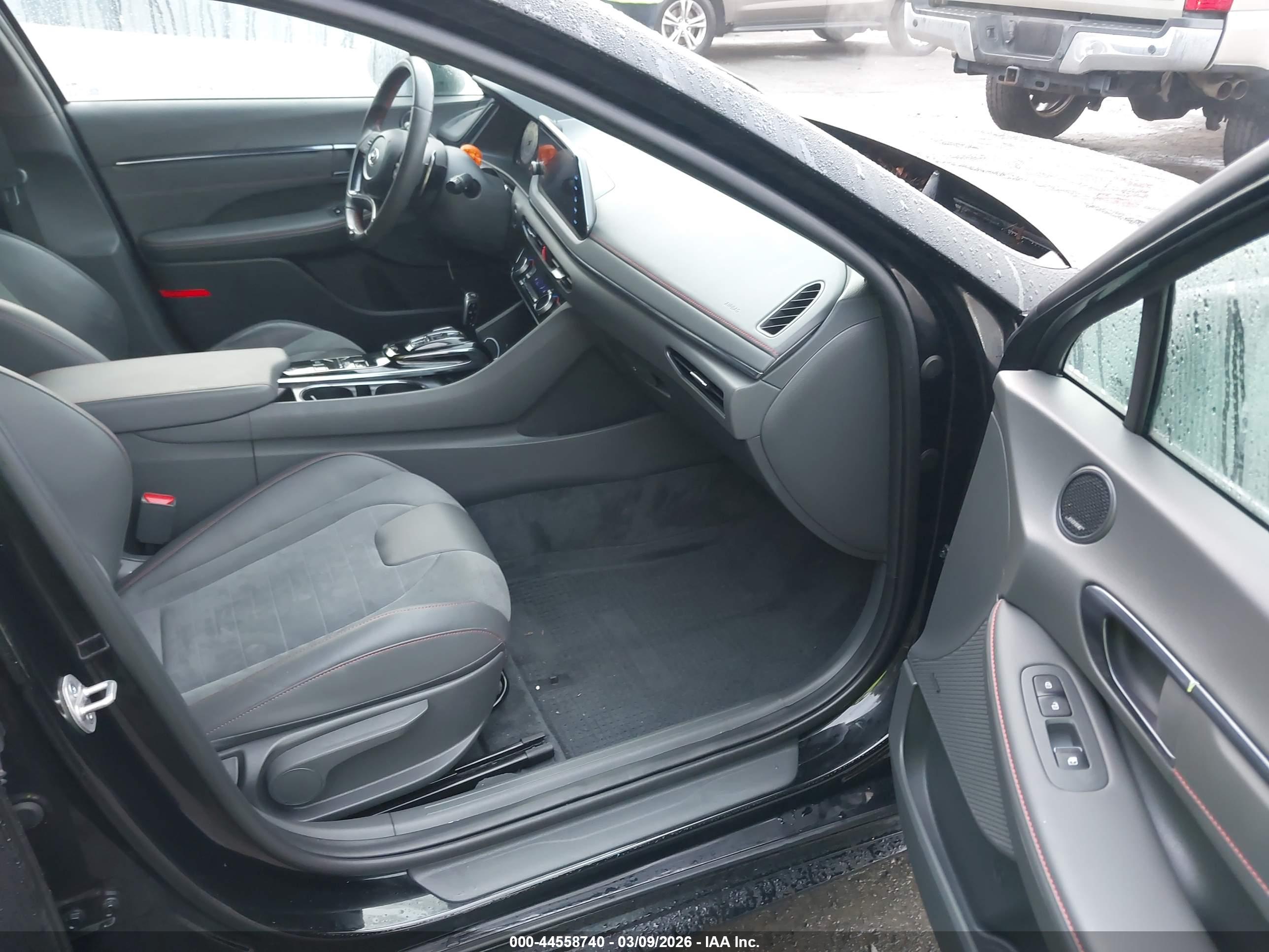HYUNDAI SONATA image 5