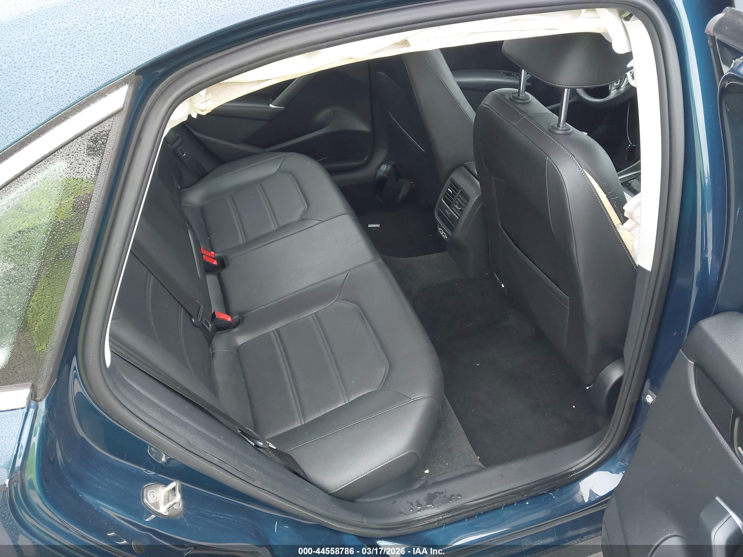 VOLKSWAGEN PASSAT image 8